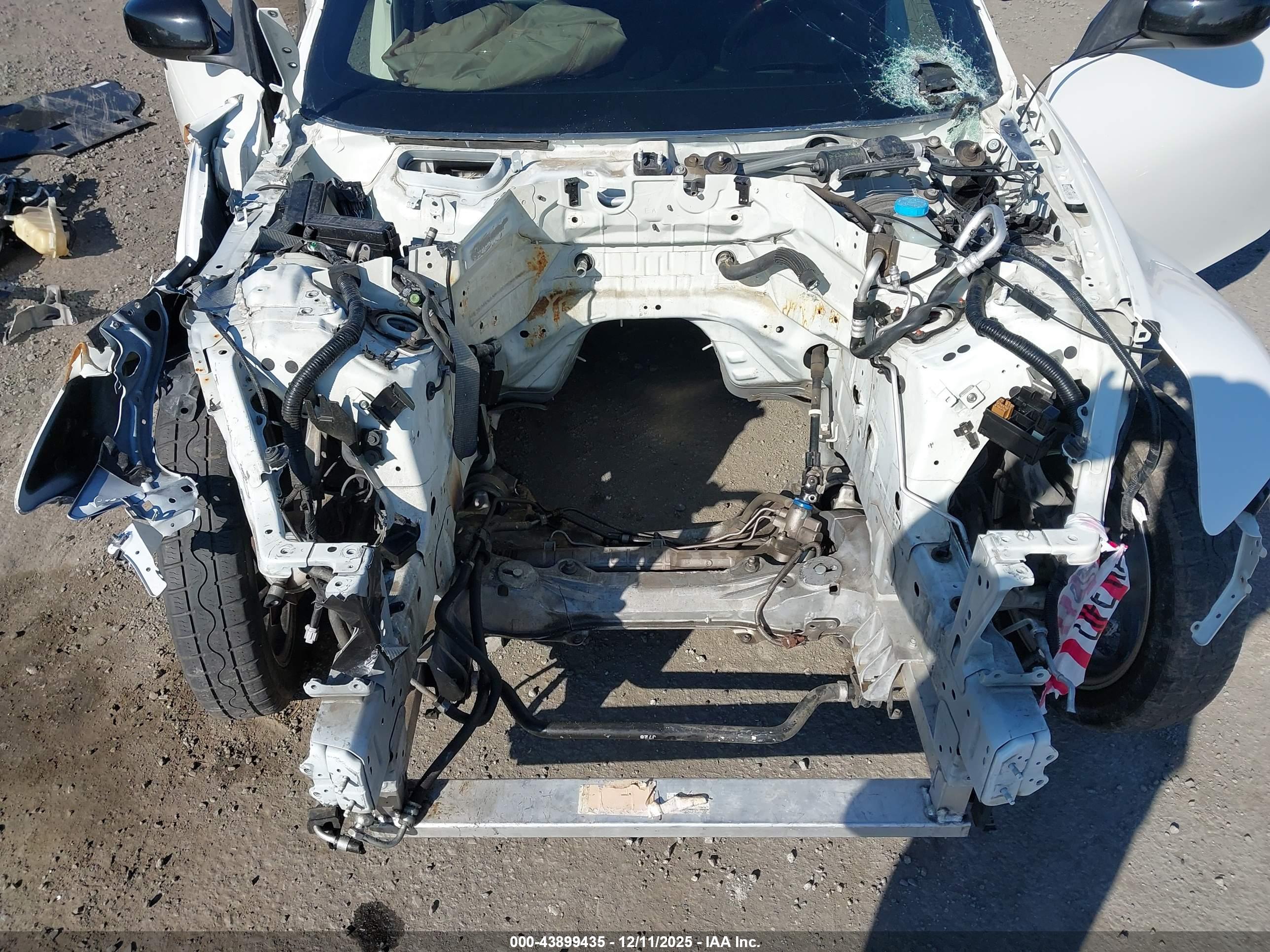 NISSAN 370Z image 10