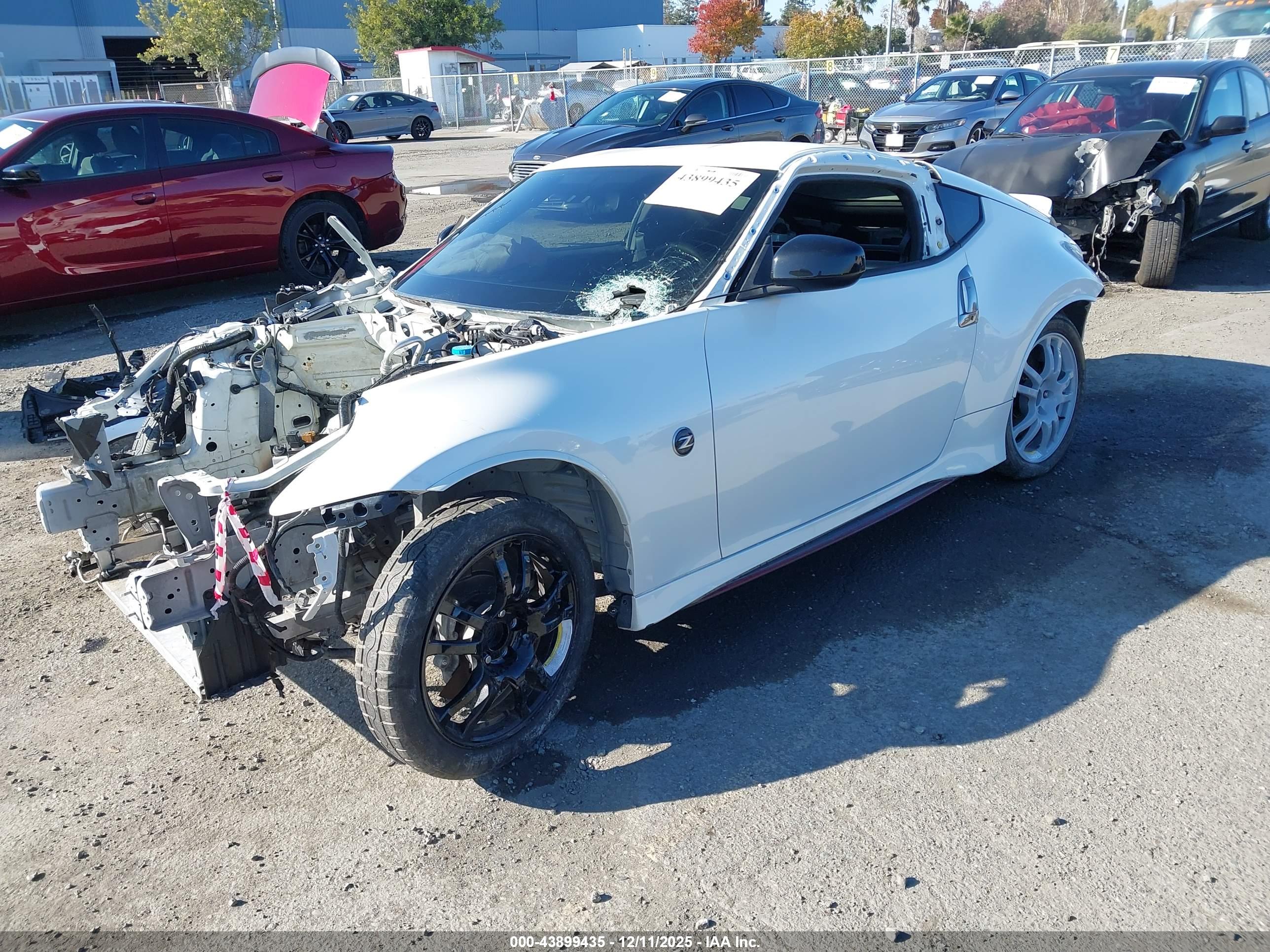 NISSAN 370Z image 2