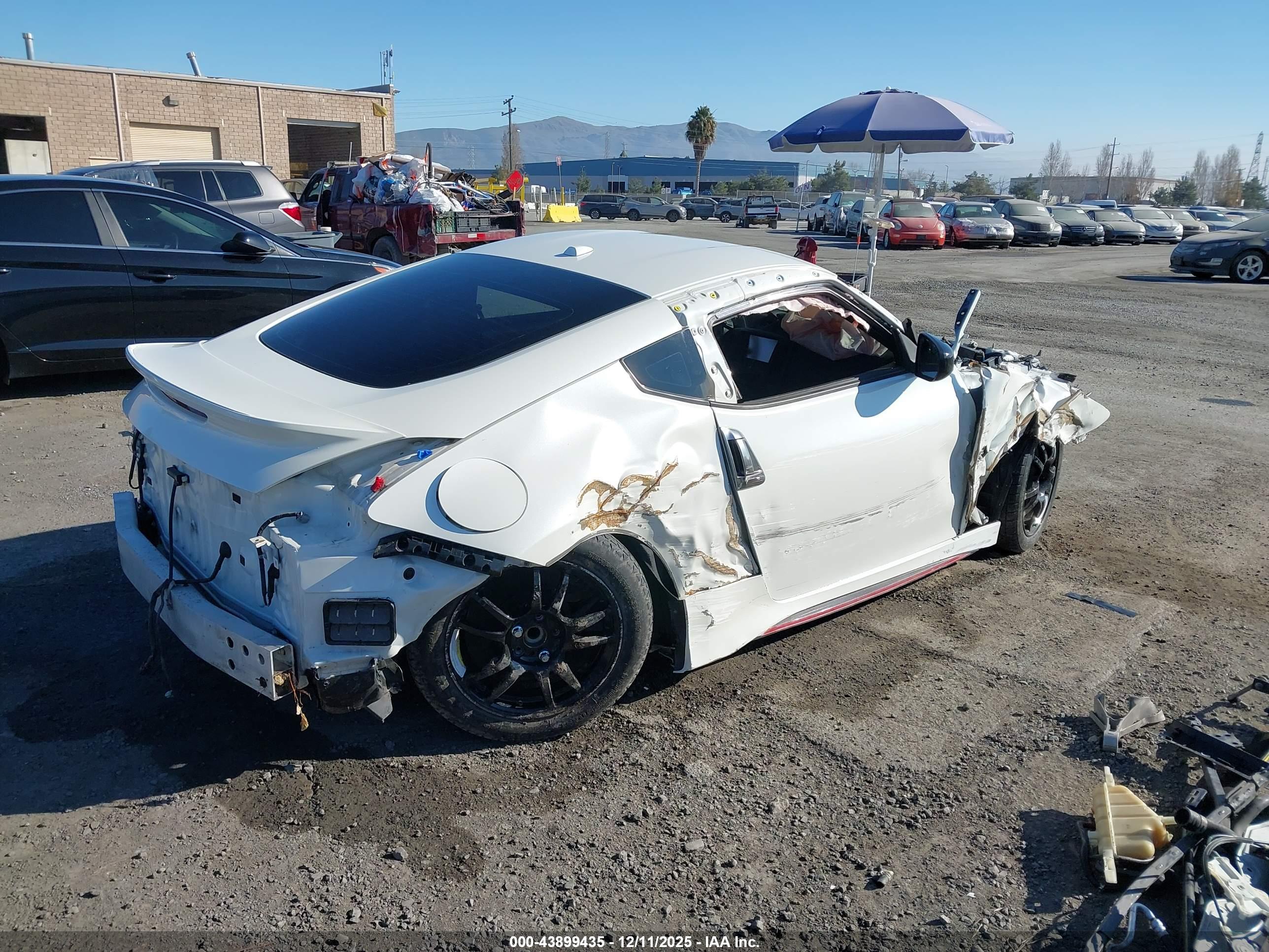 NISSAN 370Z image 4