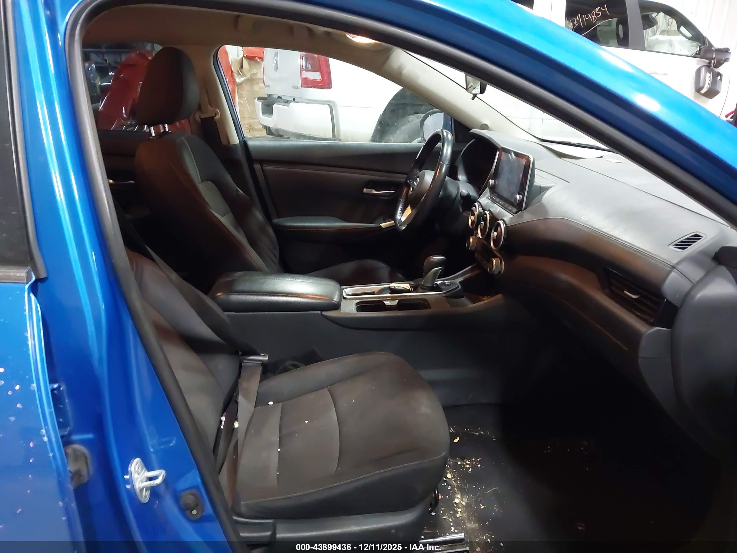 NISSAN SENTRA image 5