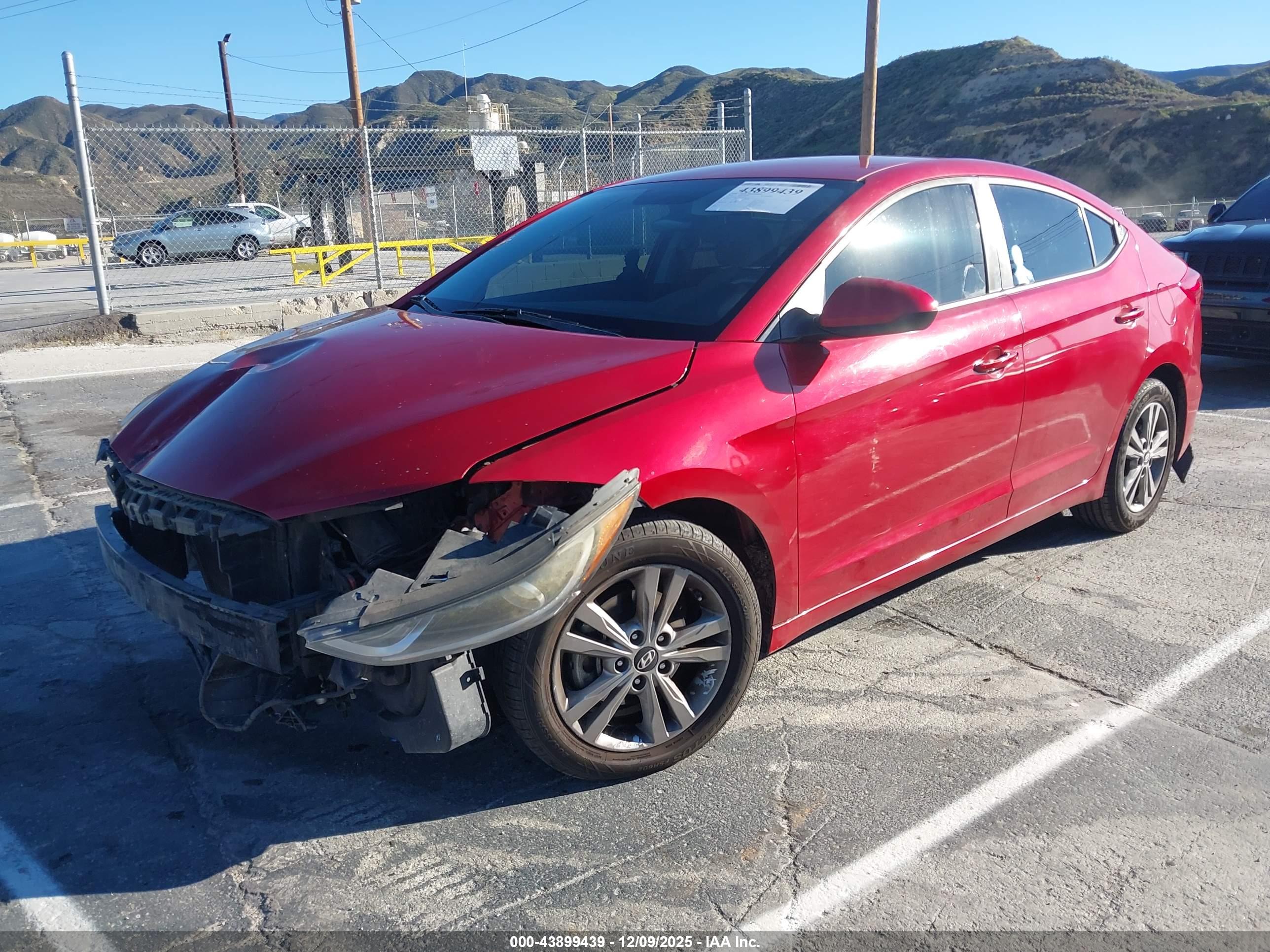 HYUNDAI ELANTRA image 2