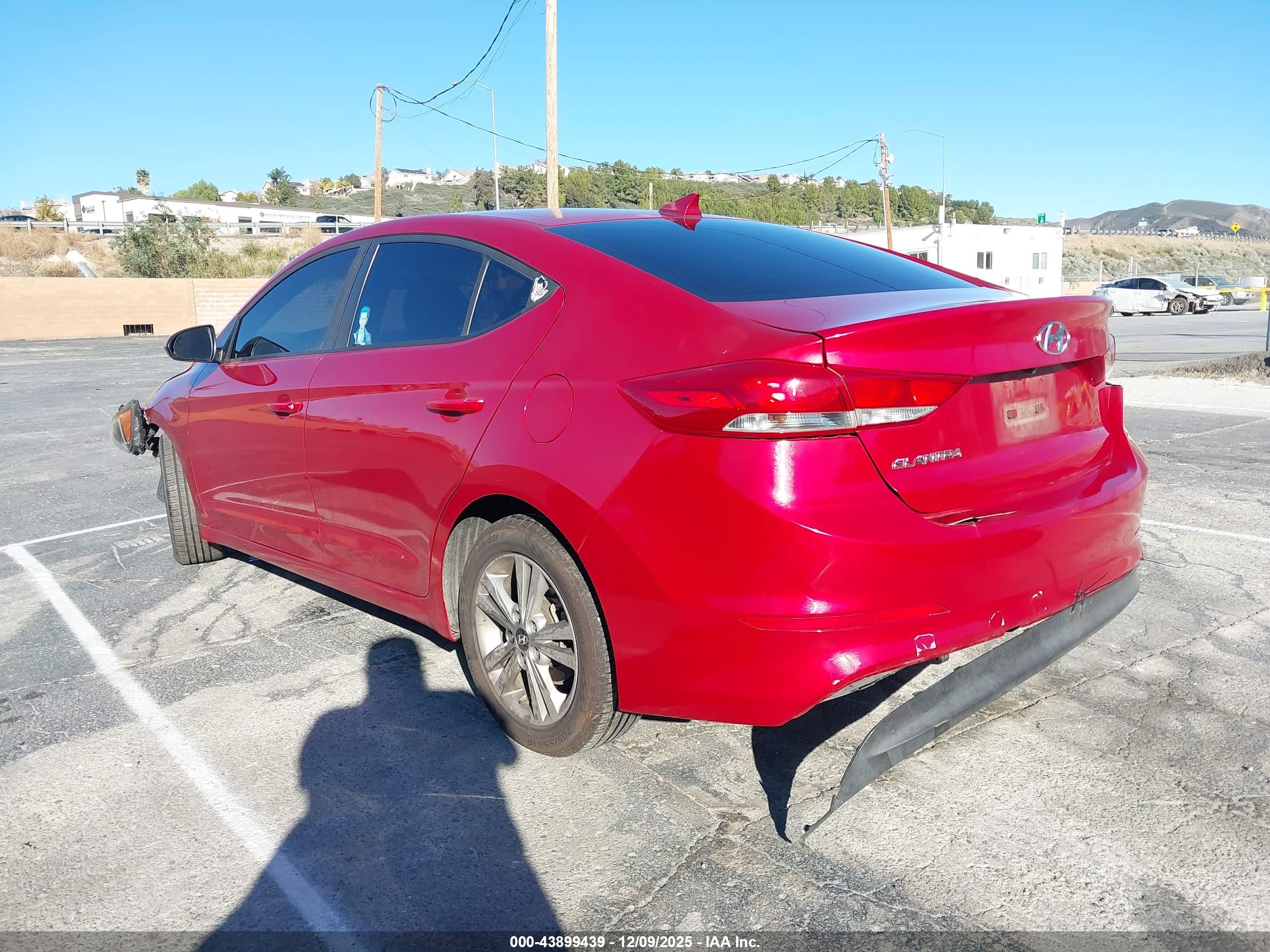HYUNDAI ELANTRA image 3