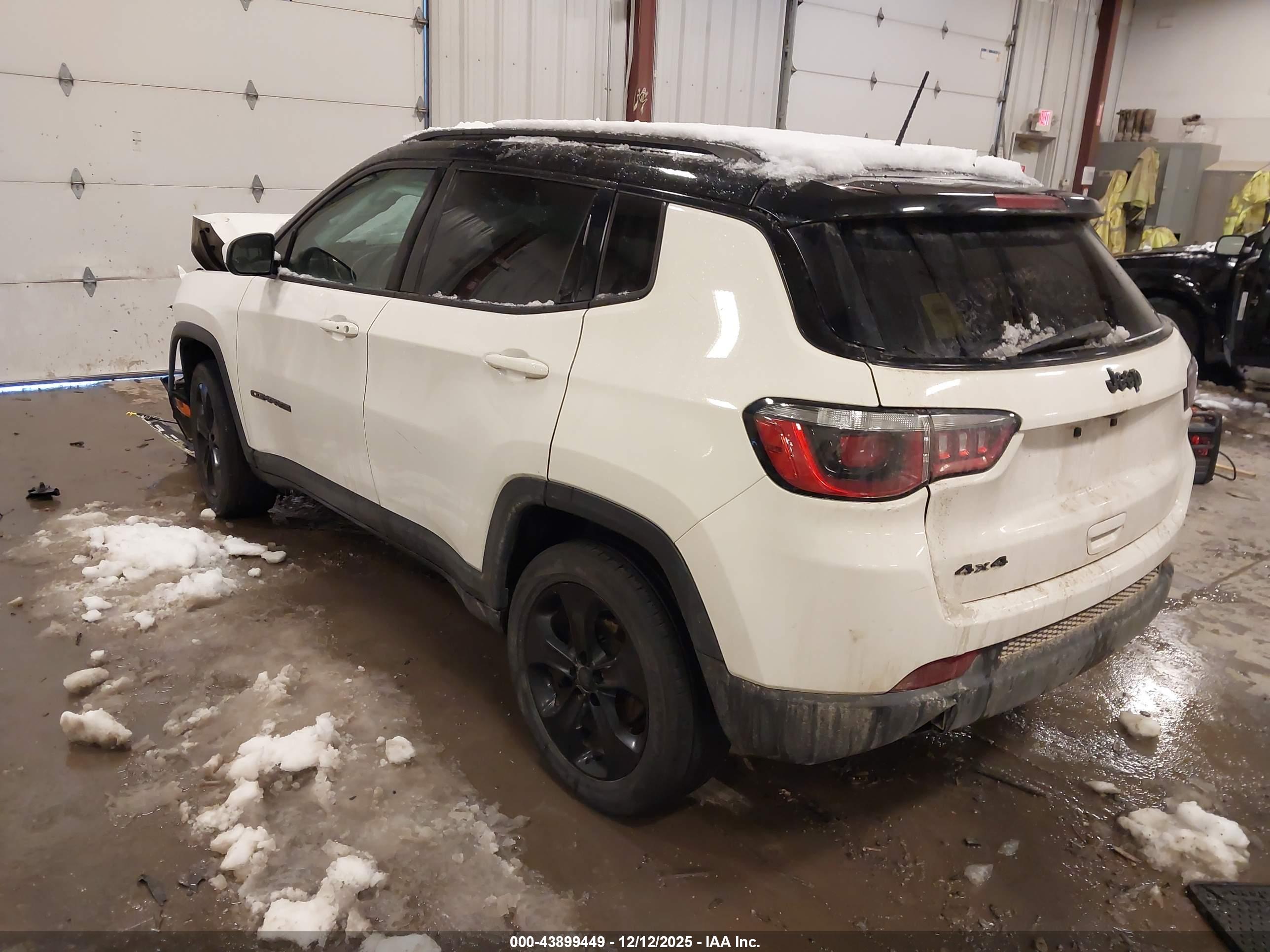 JEEP COMPASS image 3
