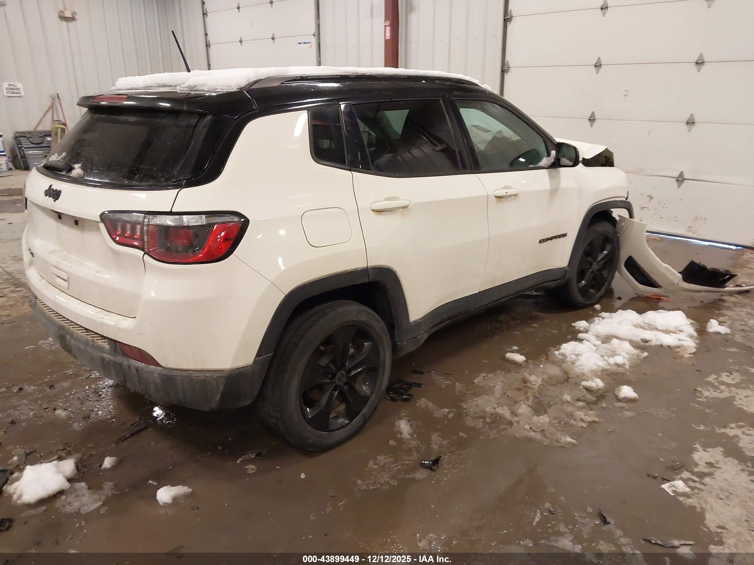 JEEP COMPASS image 4