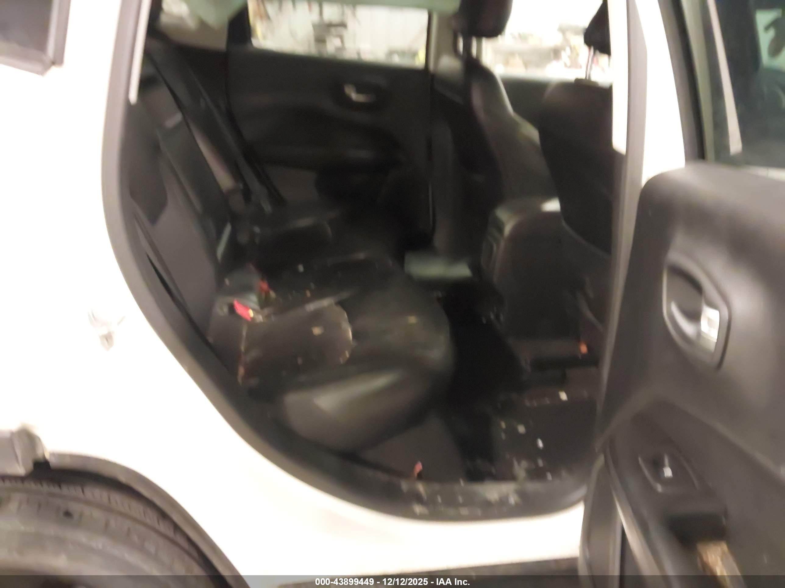JEEP COMPASS image 8