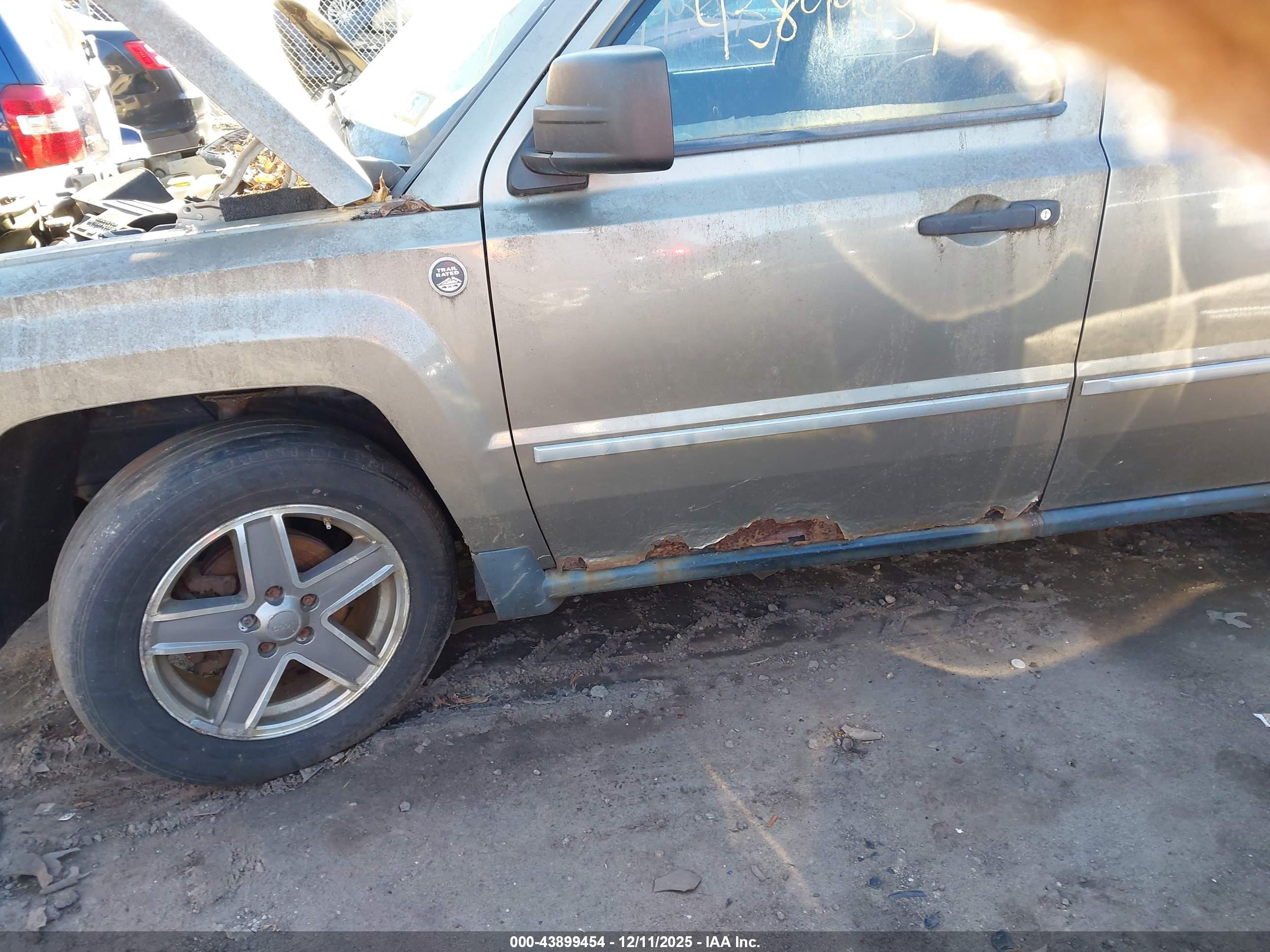 JEEP PATRIOT image 6