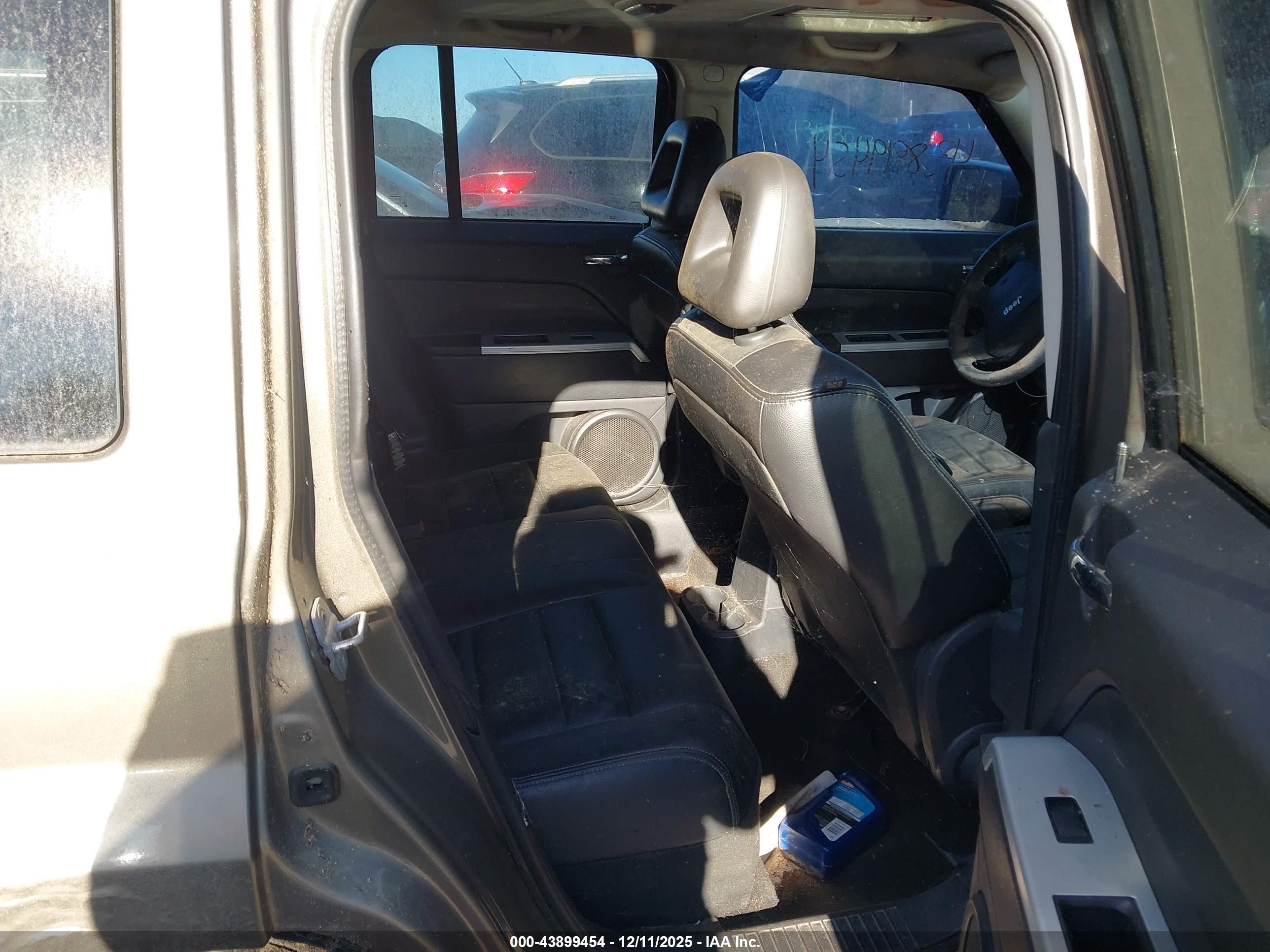 JEEP PATRIOT image 8