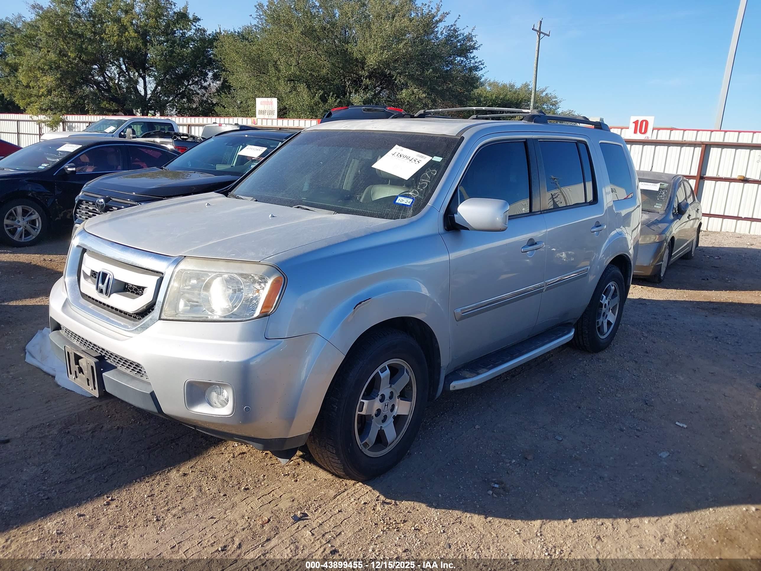 HONDA PILOT image 2