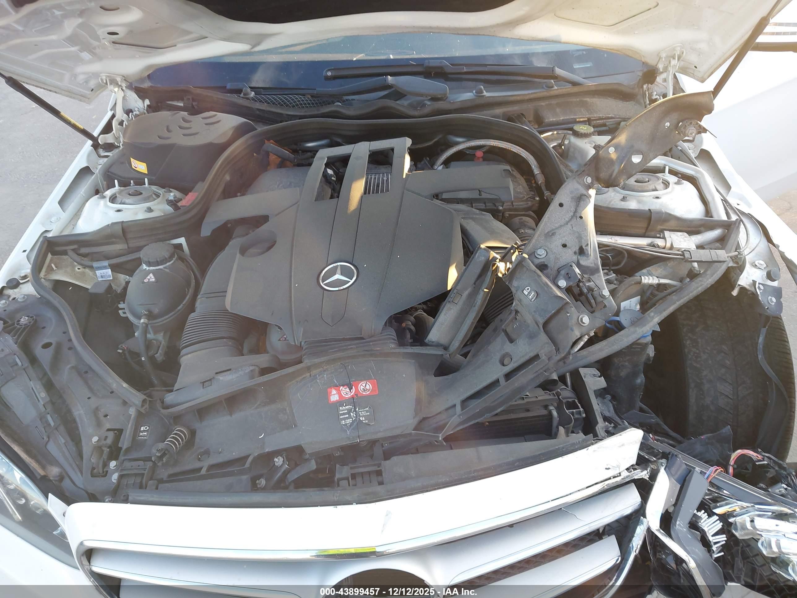 MERCEDES-BENZ E image 10