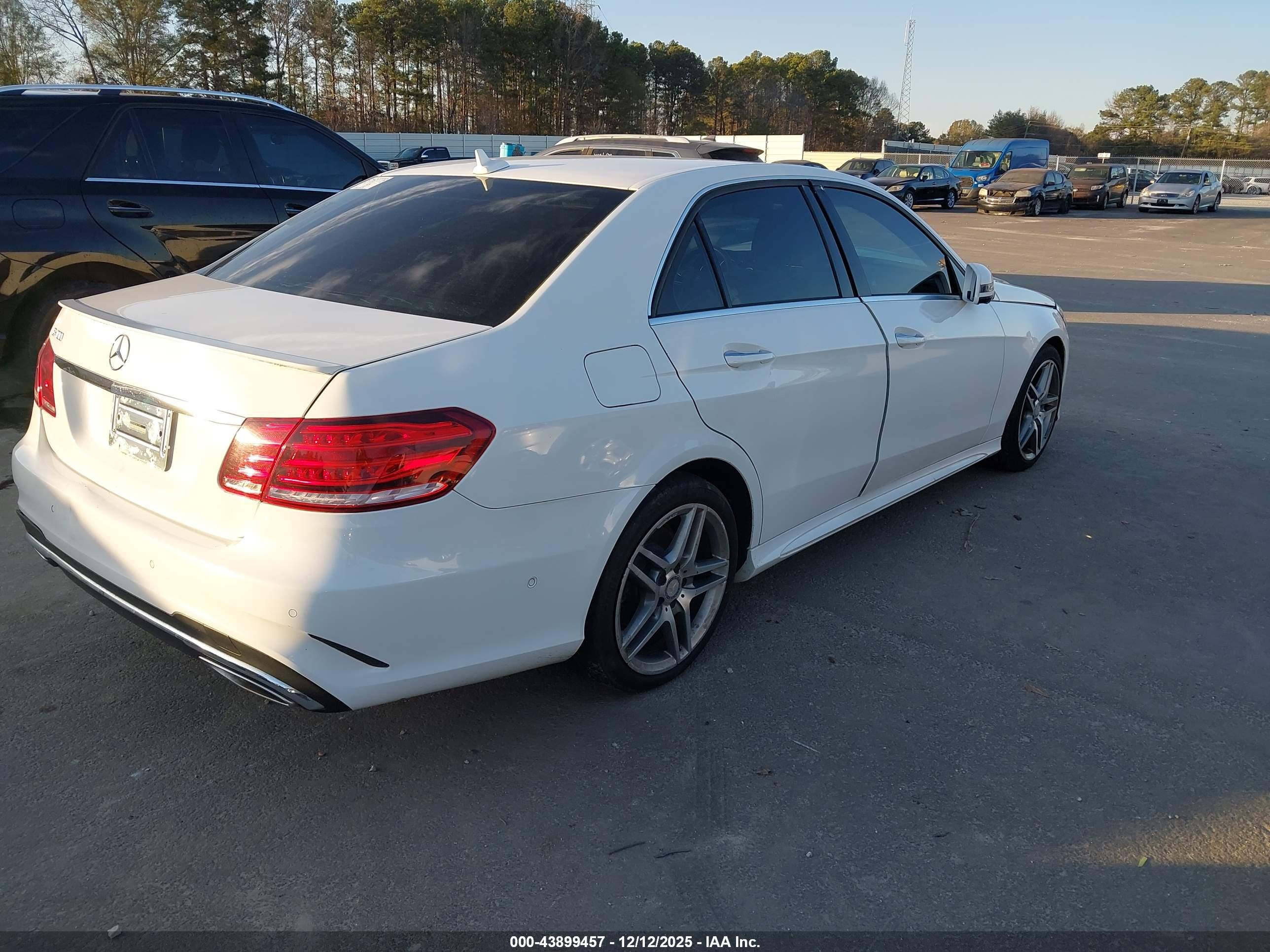 MERCEDES-BENZ E image 4