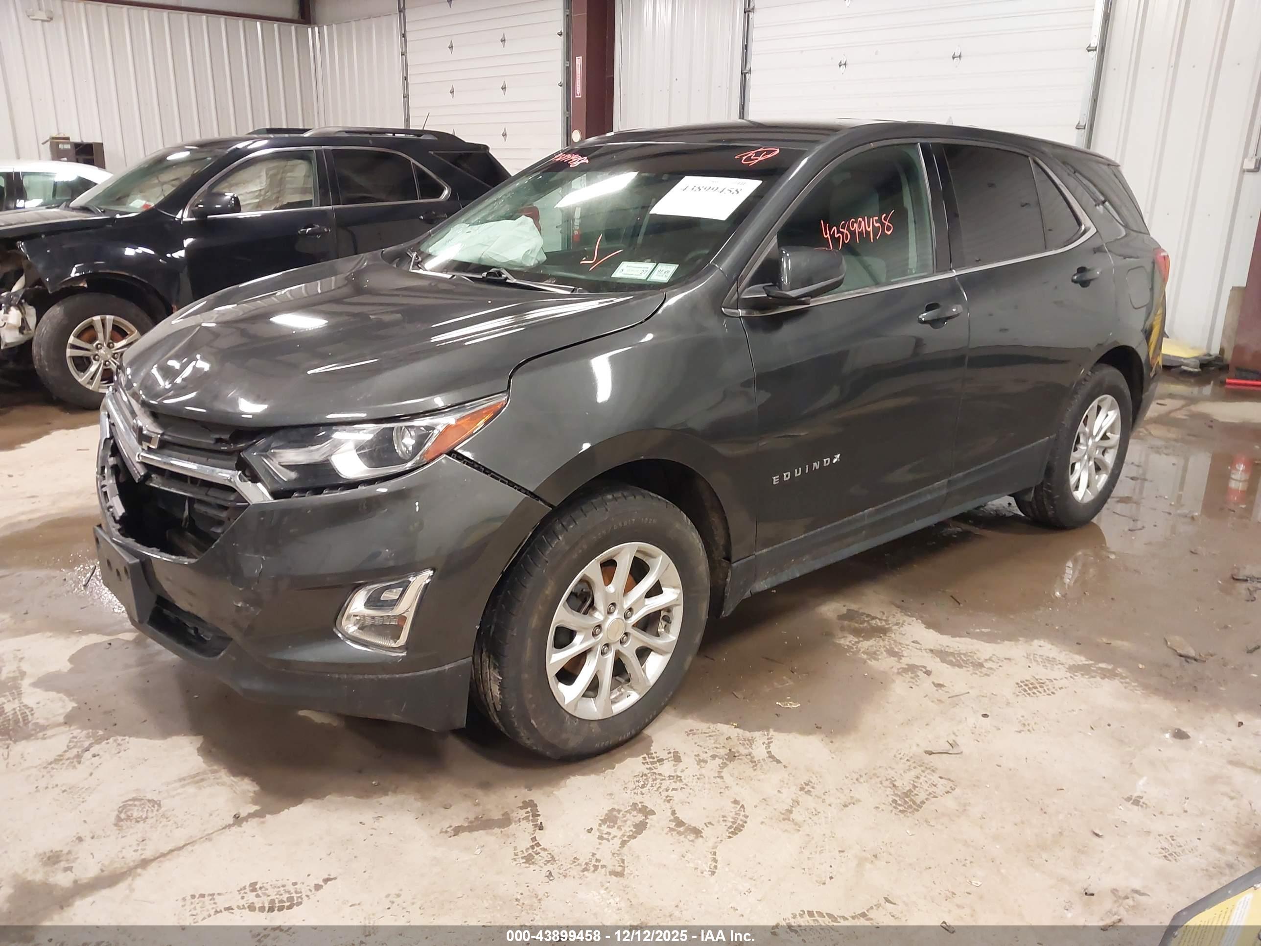 CHEVROLET EQUINOX image 2