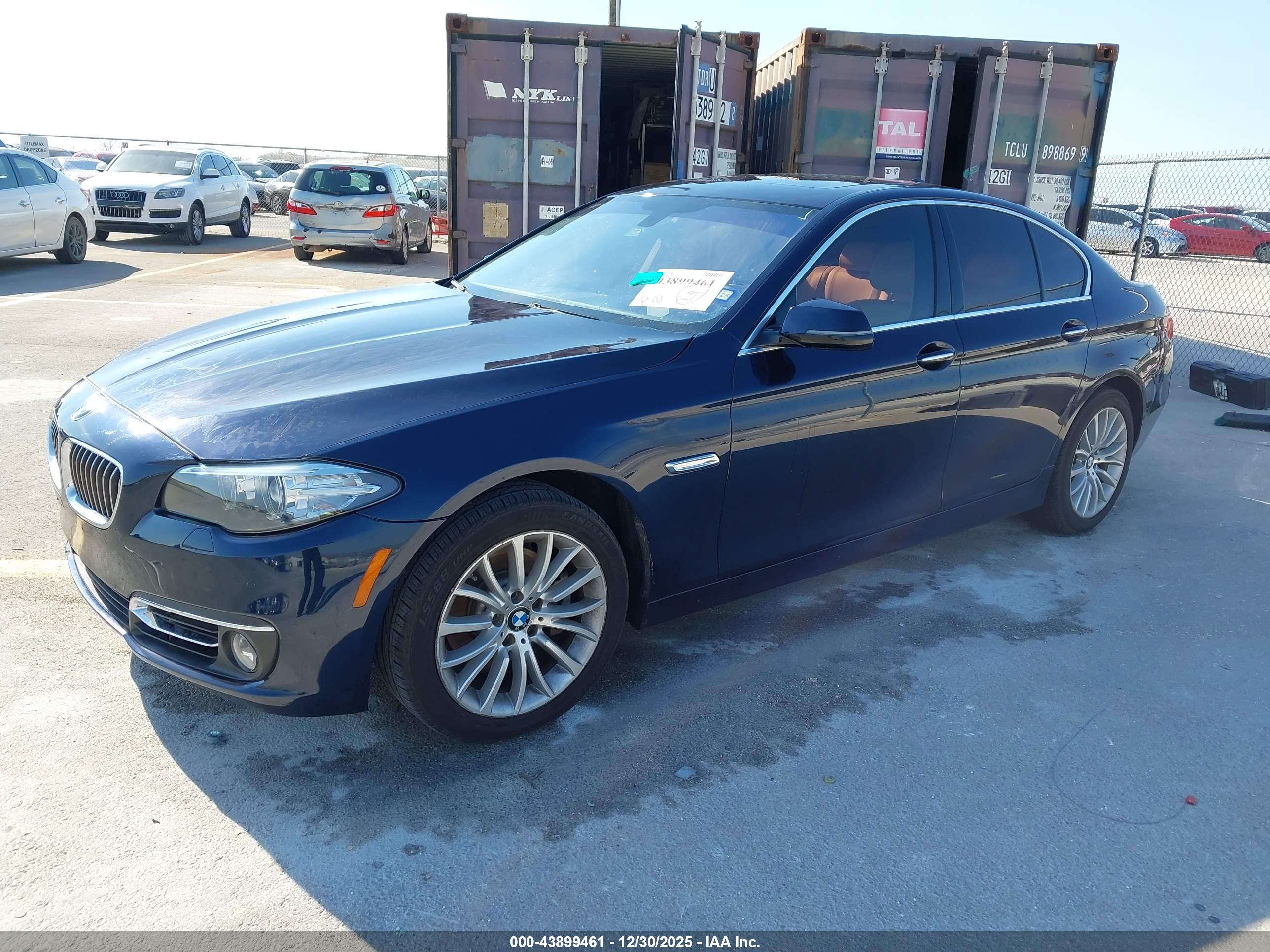BMW 528I image 2