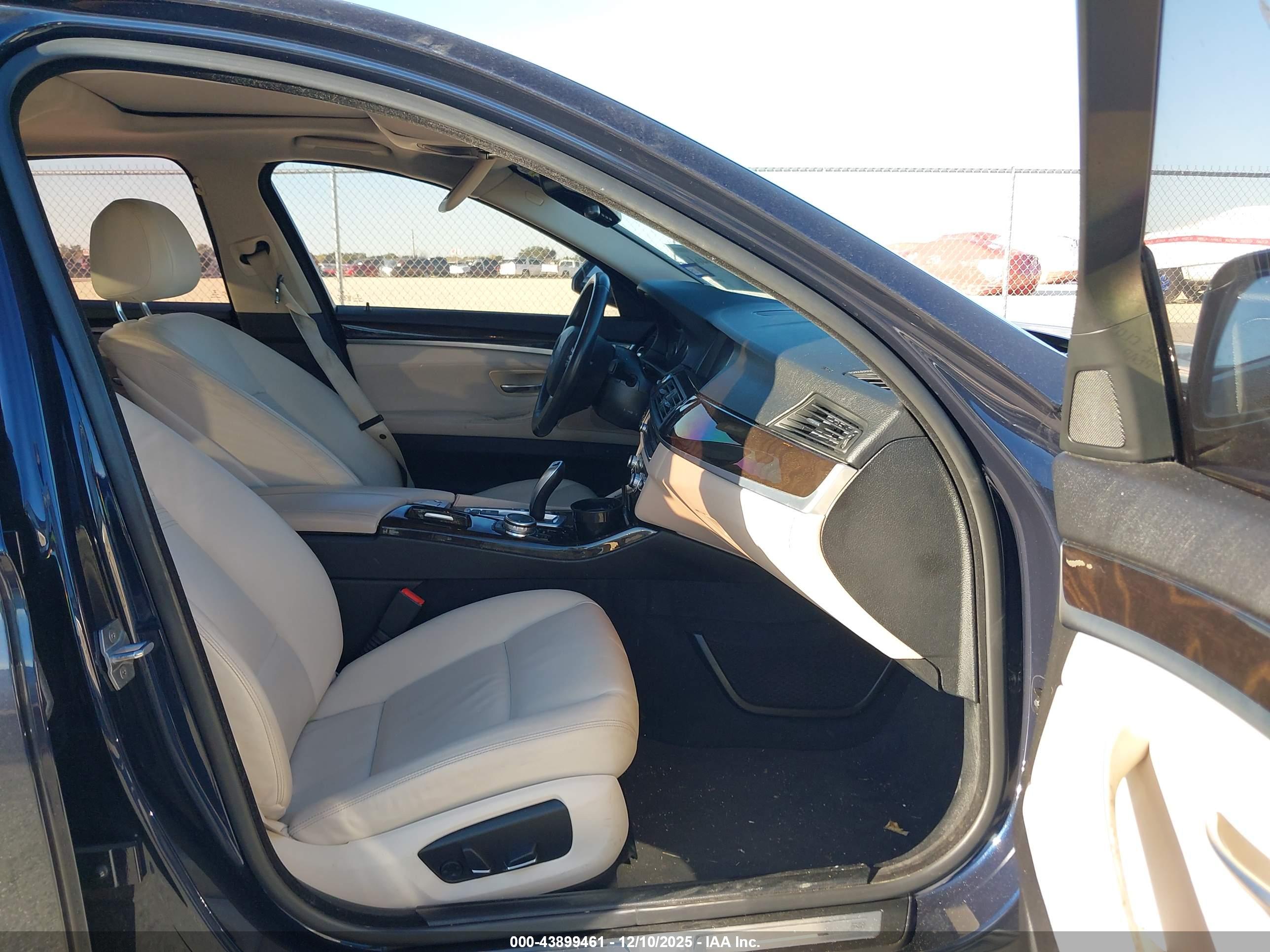 BMW 528I image 5