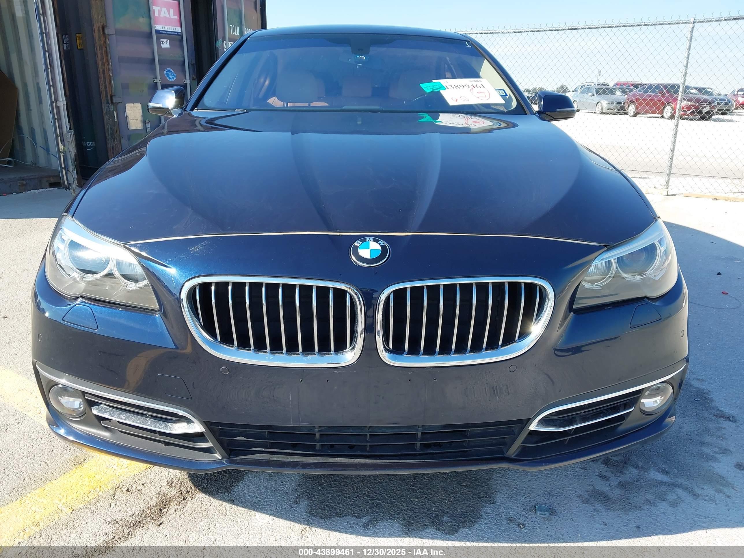 BMW 528I image 6