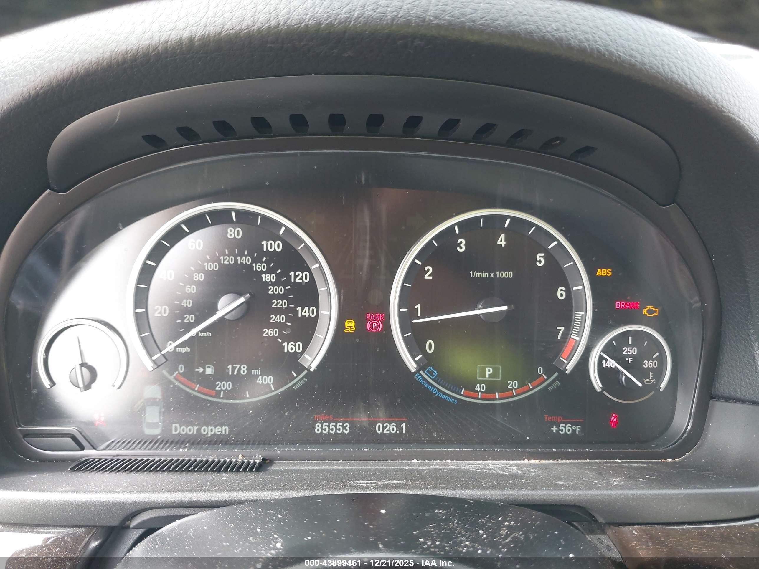 BMW 528I image 7