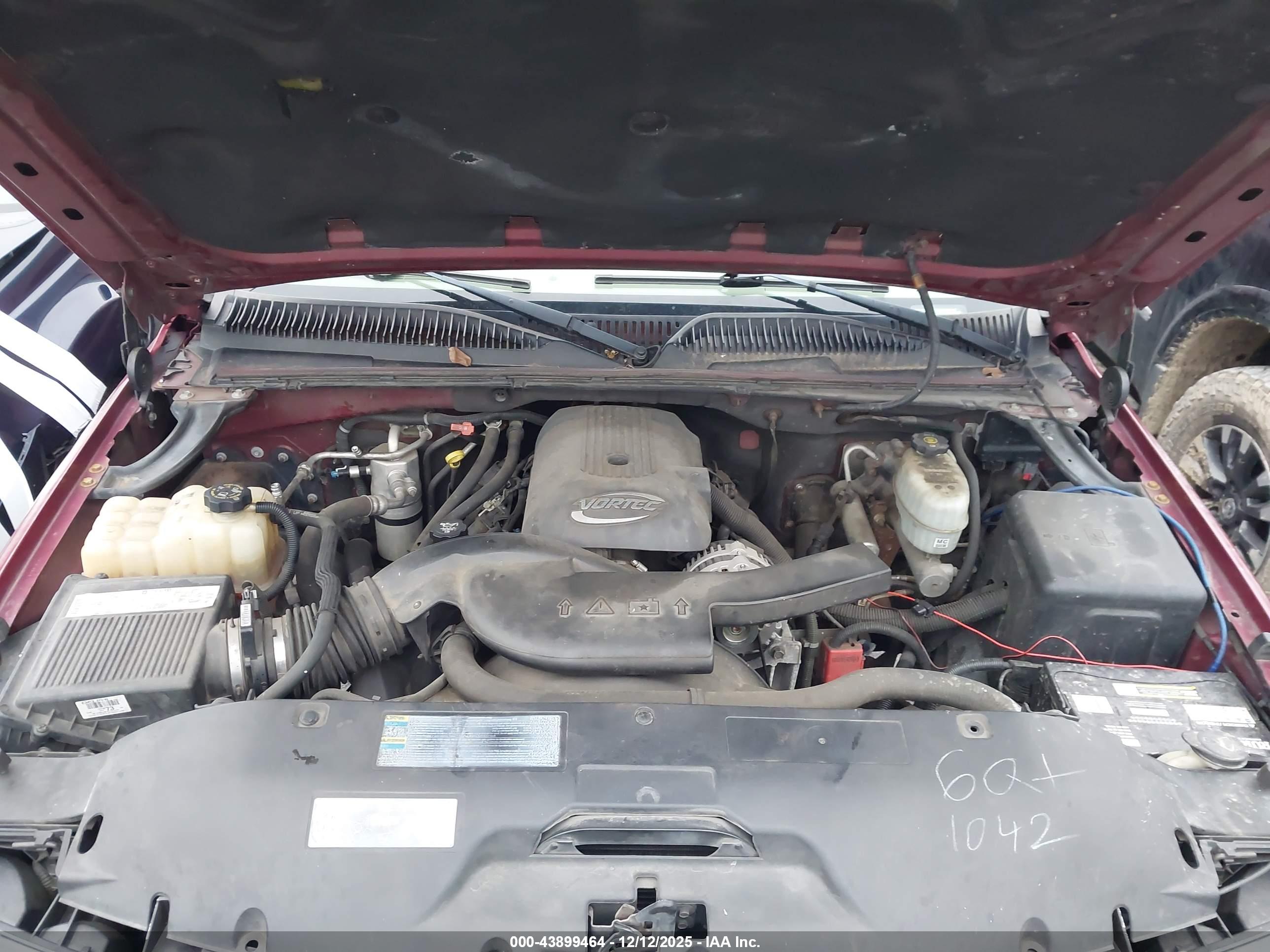 CHEVROLET TAHOE image 10