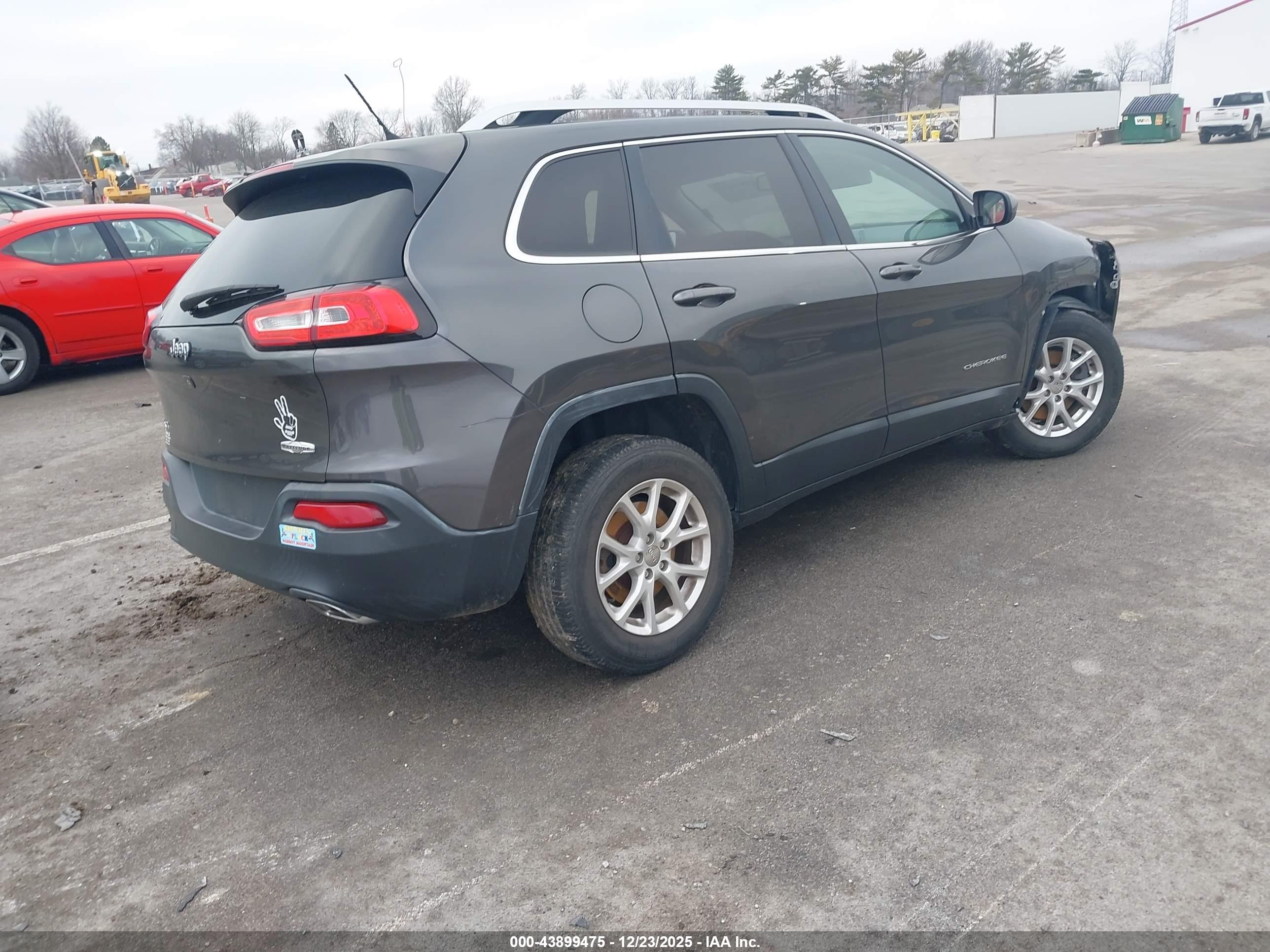 JEEP CHEROKEE image 4