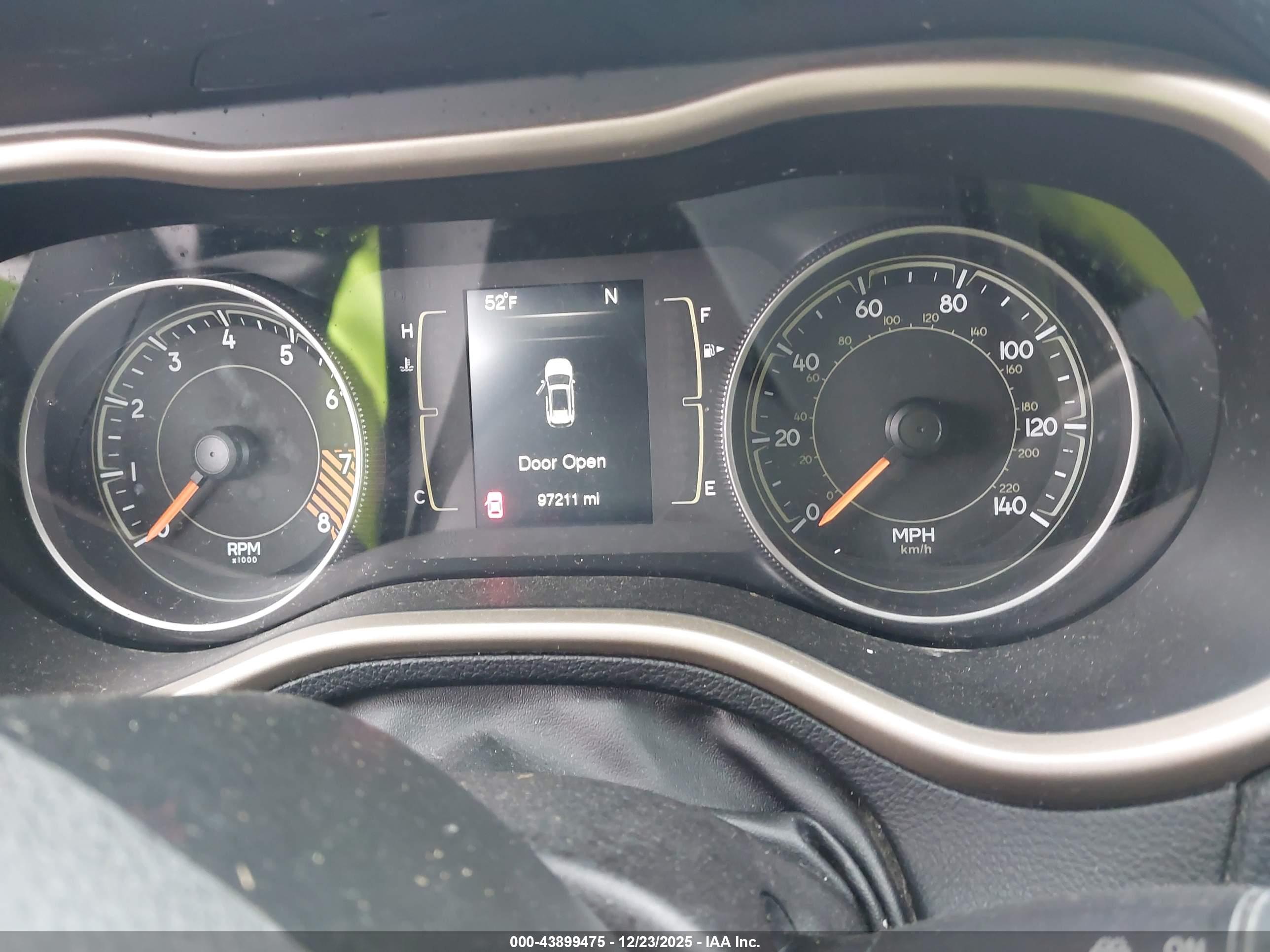 JEEP CHEROKEE image 7
