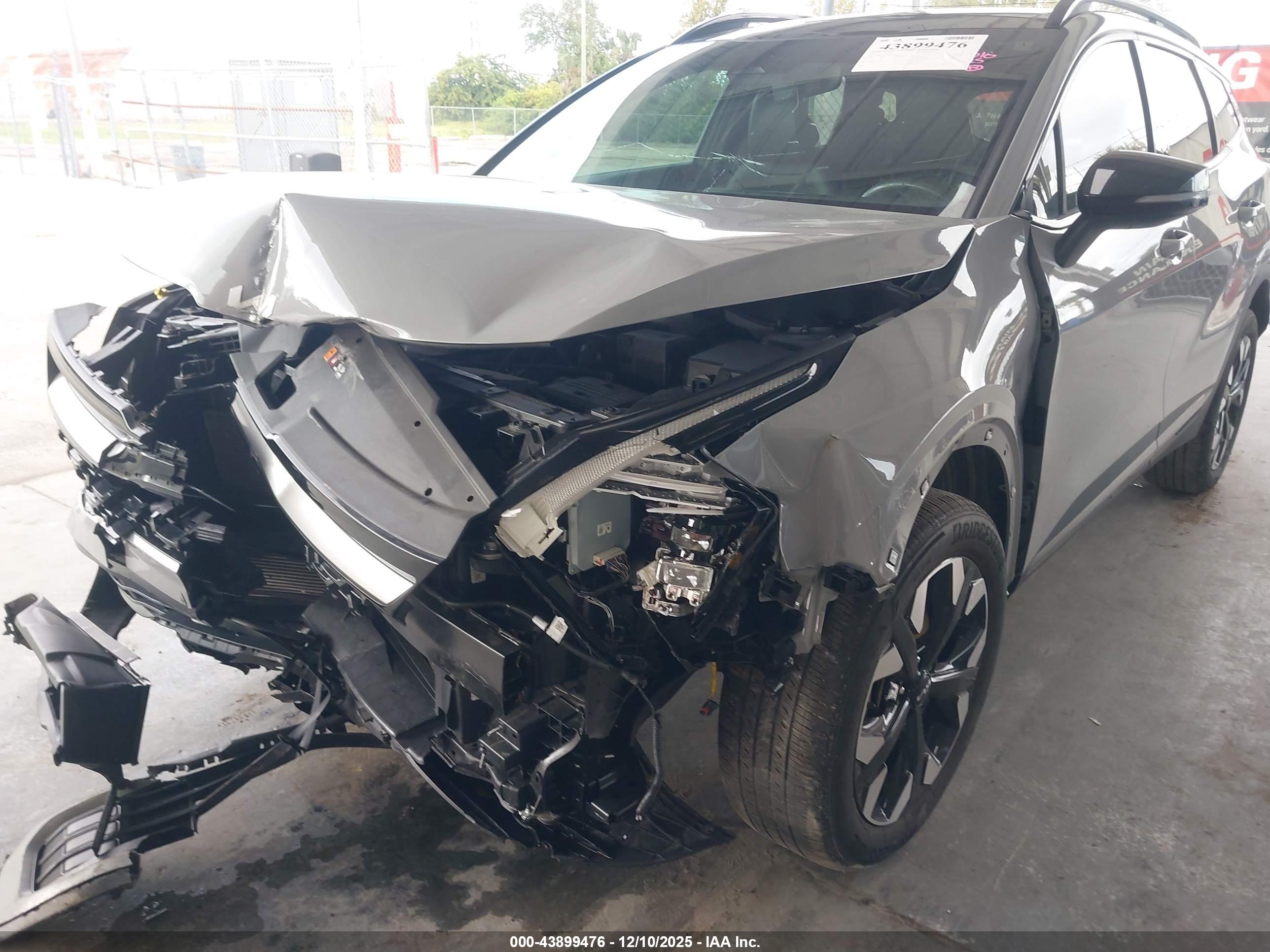 KIA SPORTAGE image 6