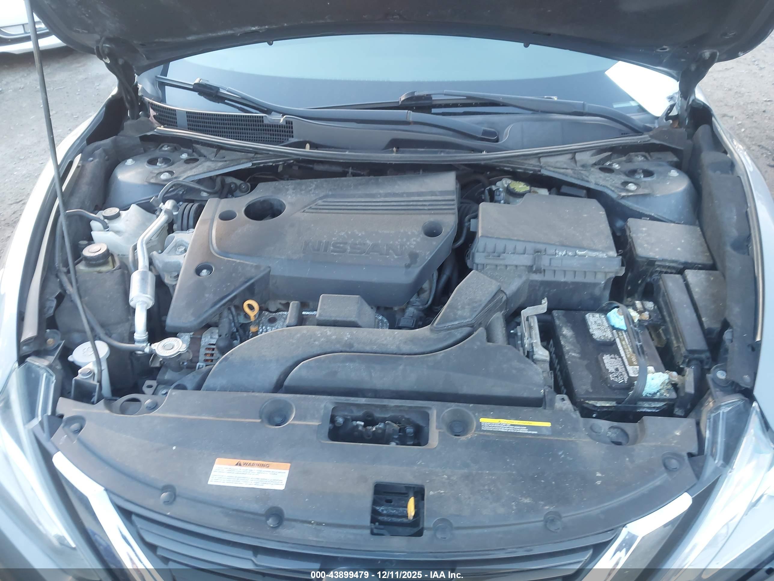 NISSAN ALTIMA image 10