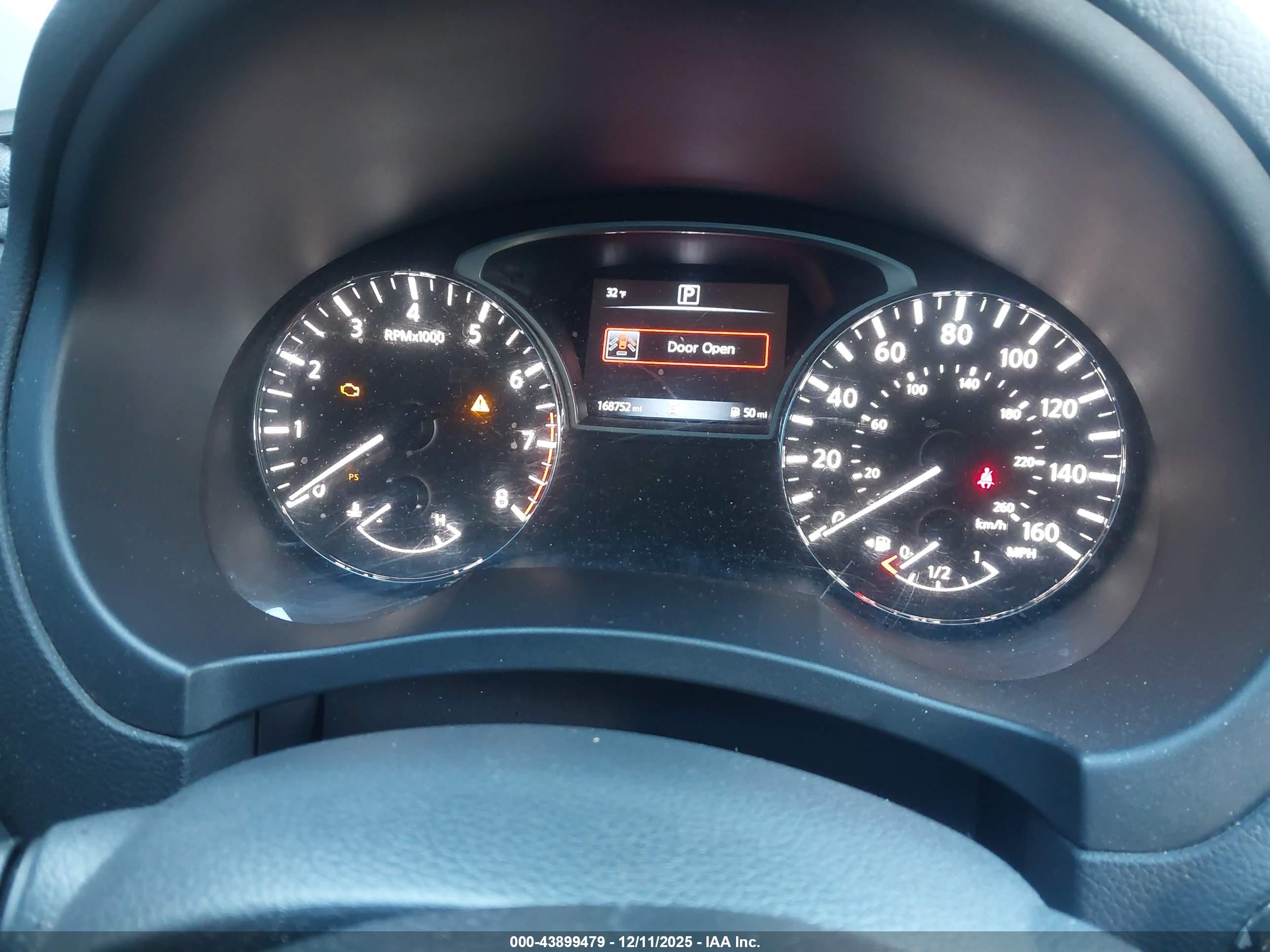 NISSAN ALTIMA image 7