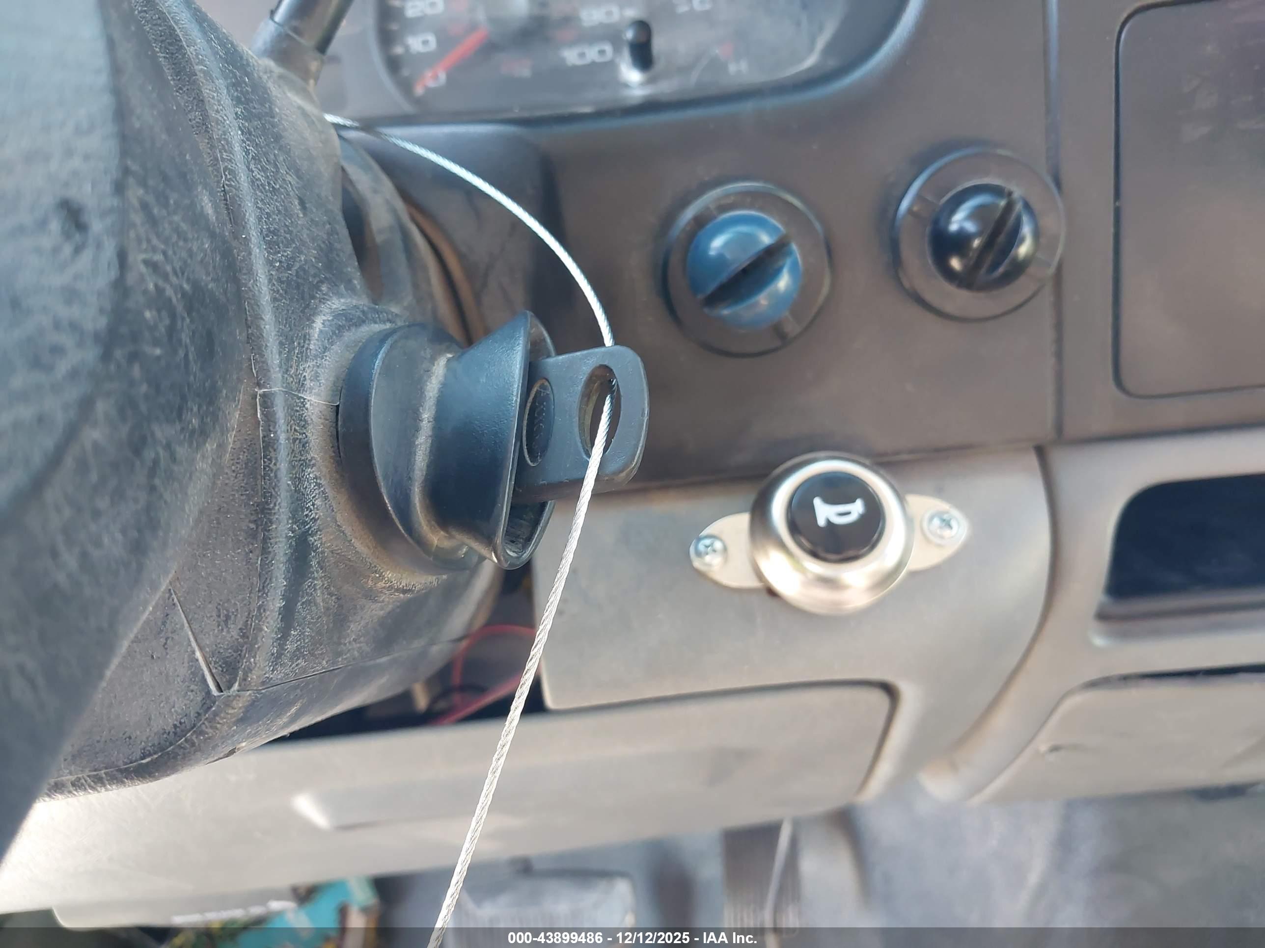 FORD F-250 image 11
