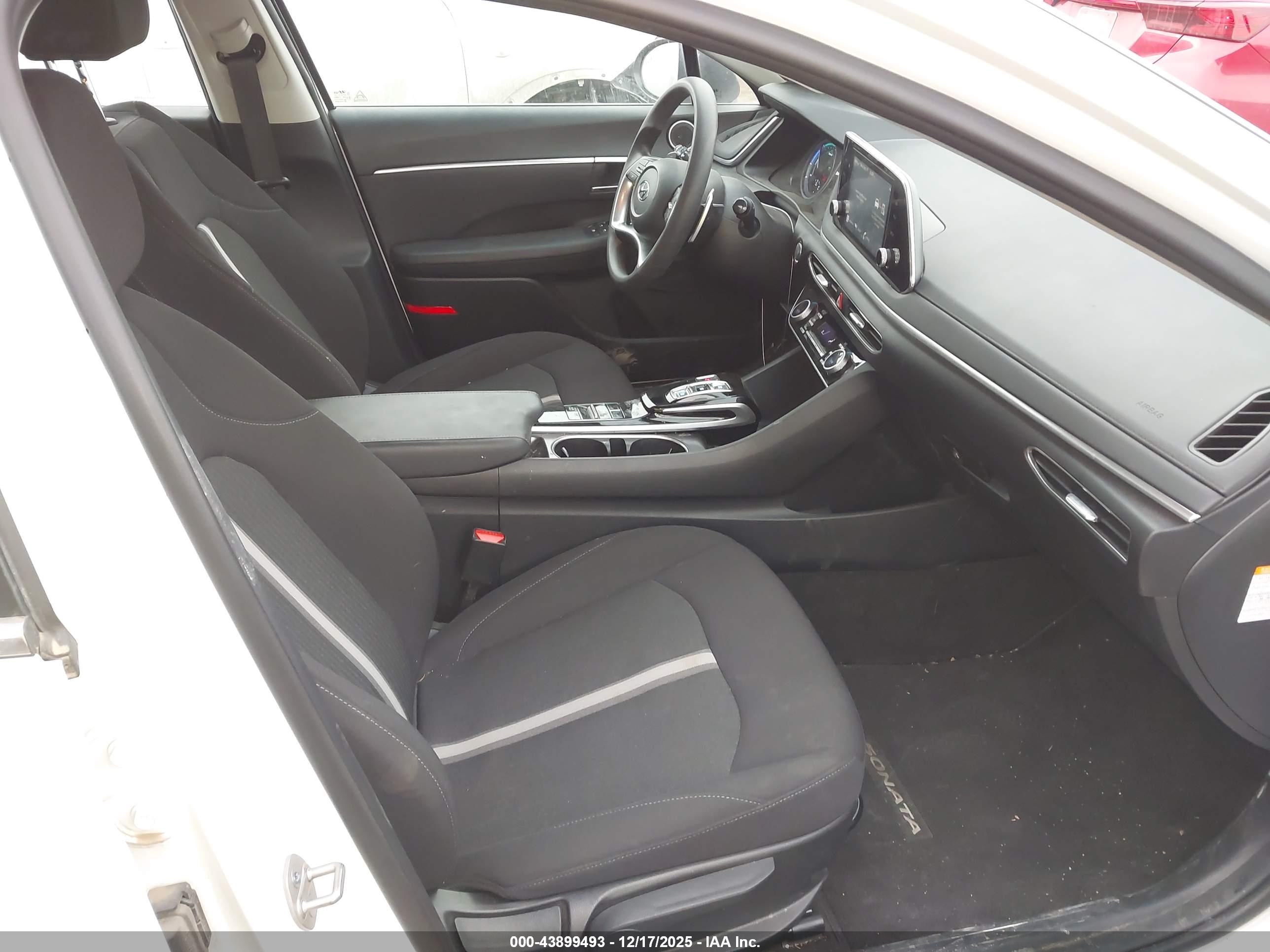 HYUNDAI SONATA image 5