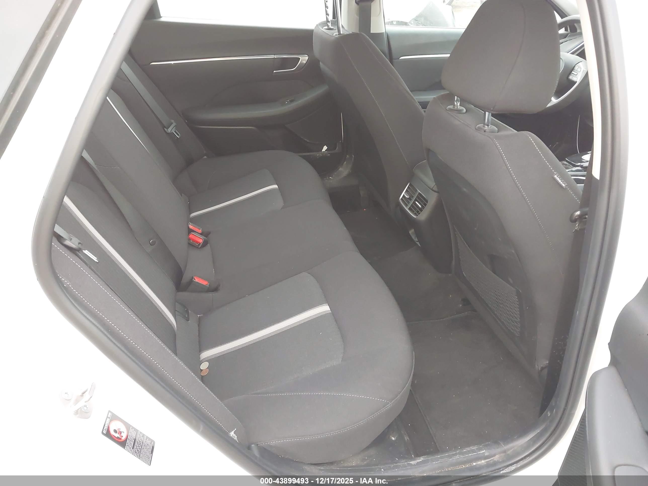 HYUNDAI SONATA image 8