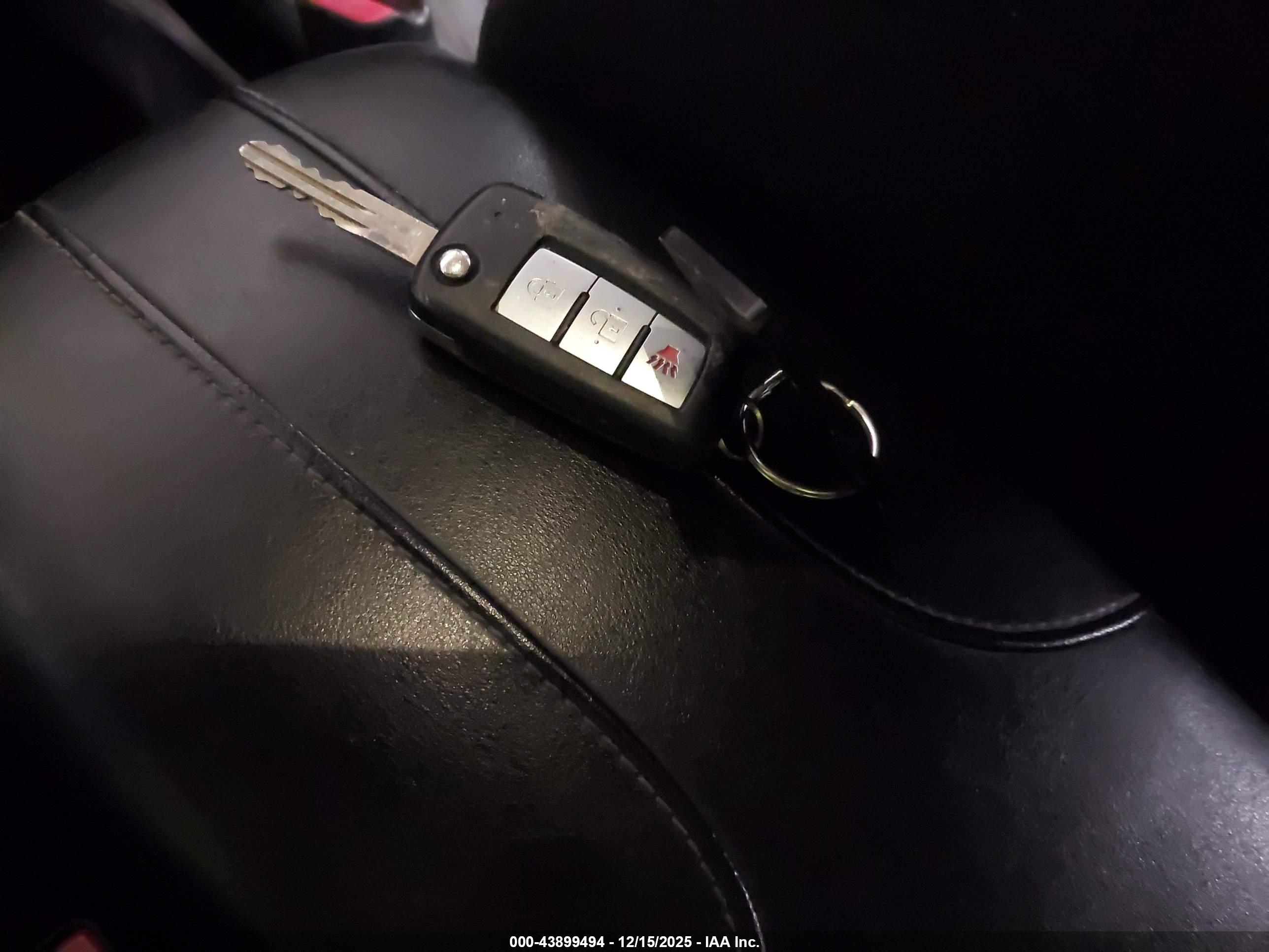 NISSAN ROGUE image 11