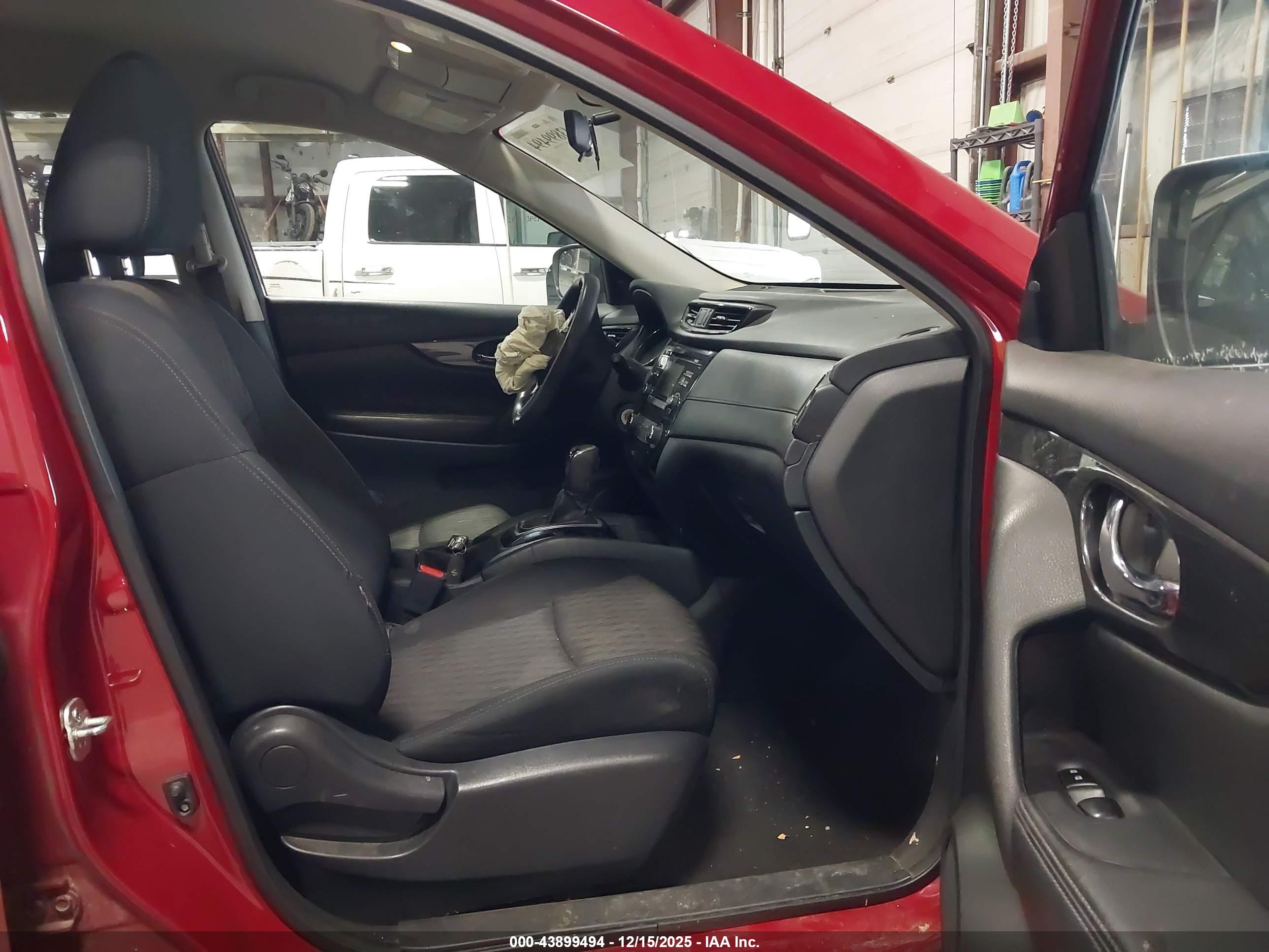 NISSAN ROGUE image 5