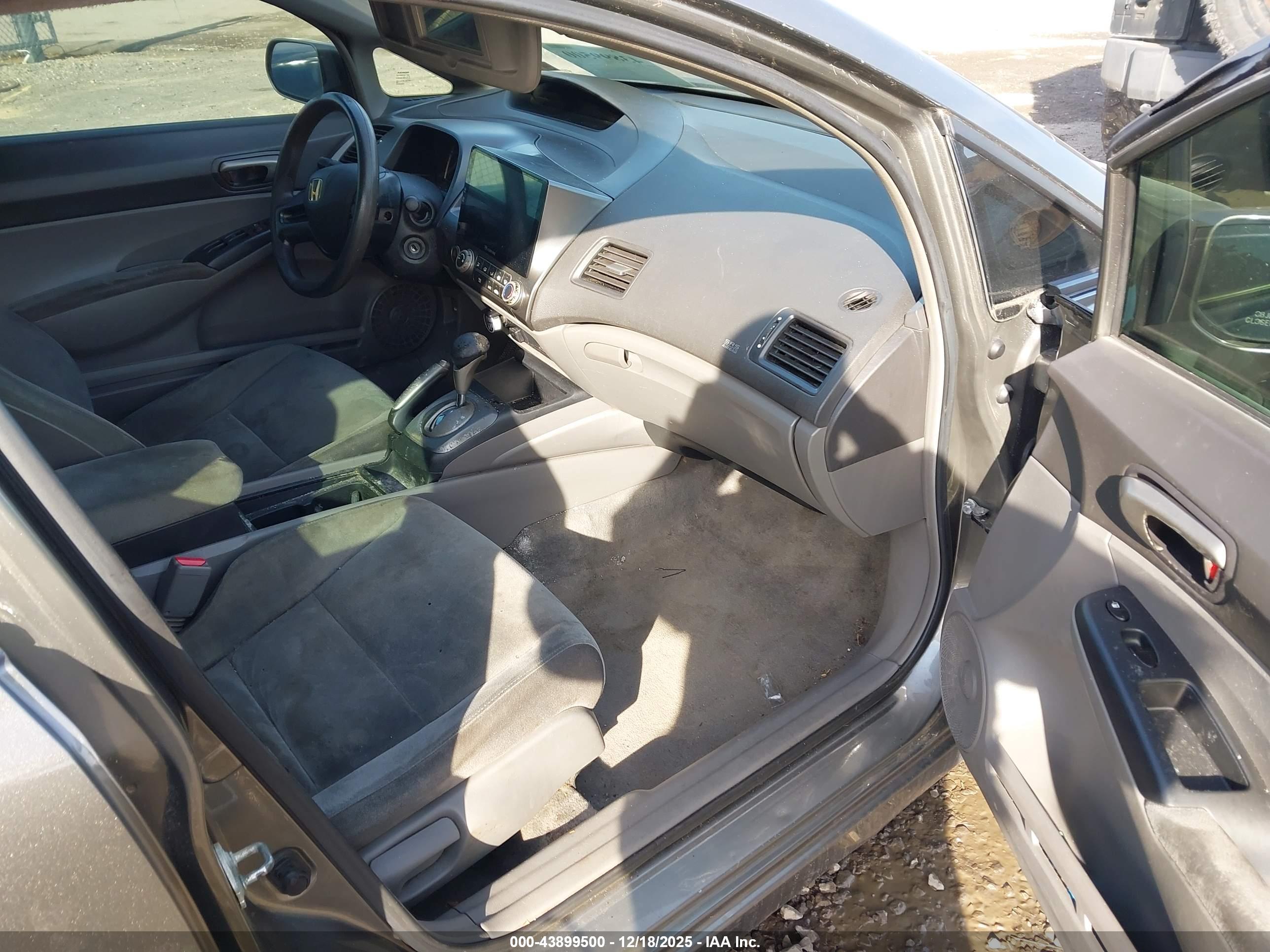 HONDA CIVIC image 5