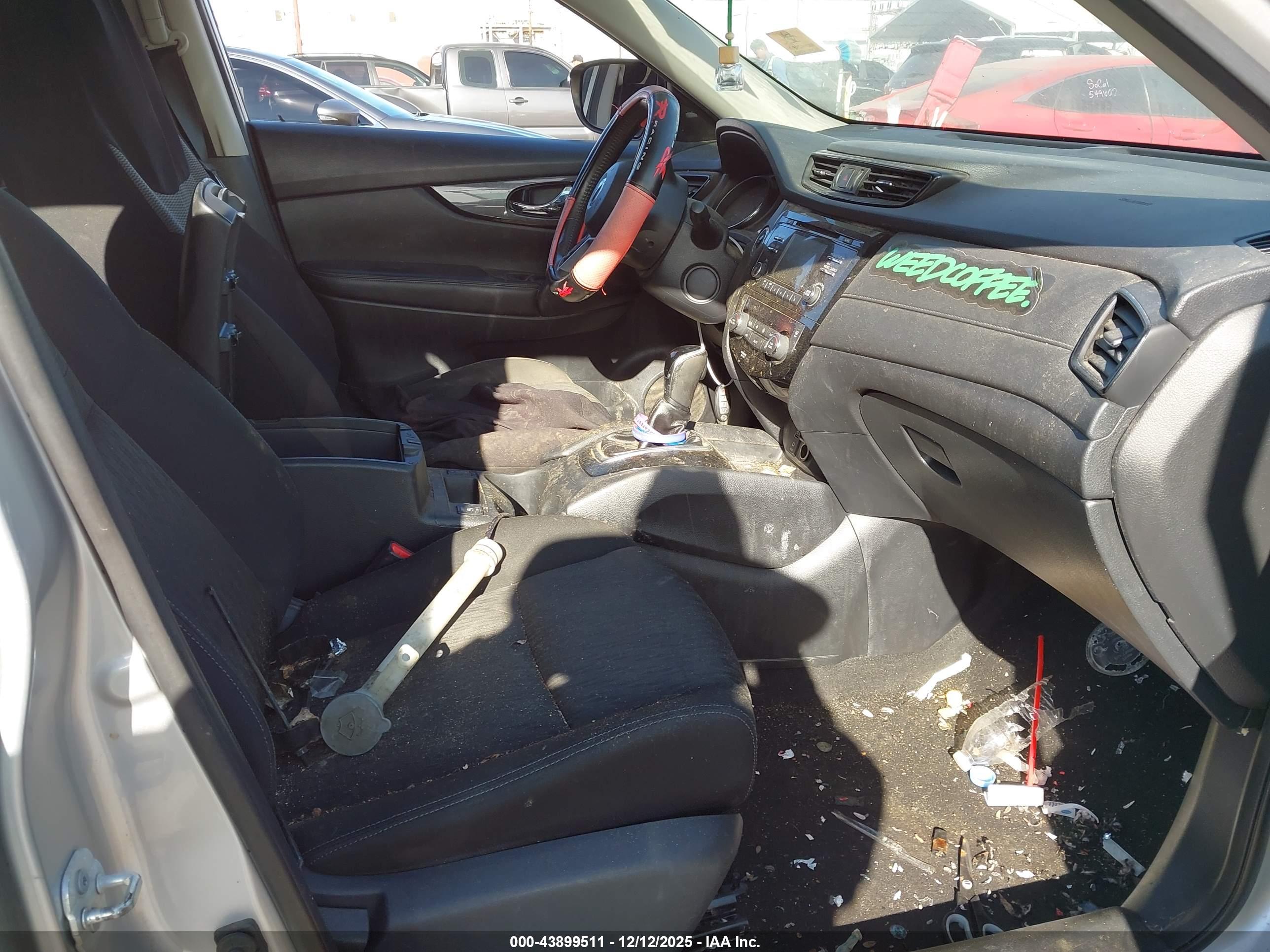 NISSAN ROGUE image 5