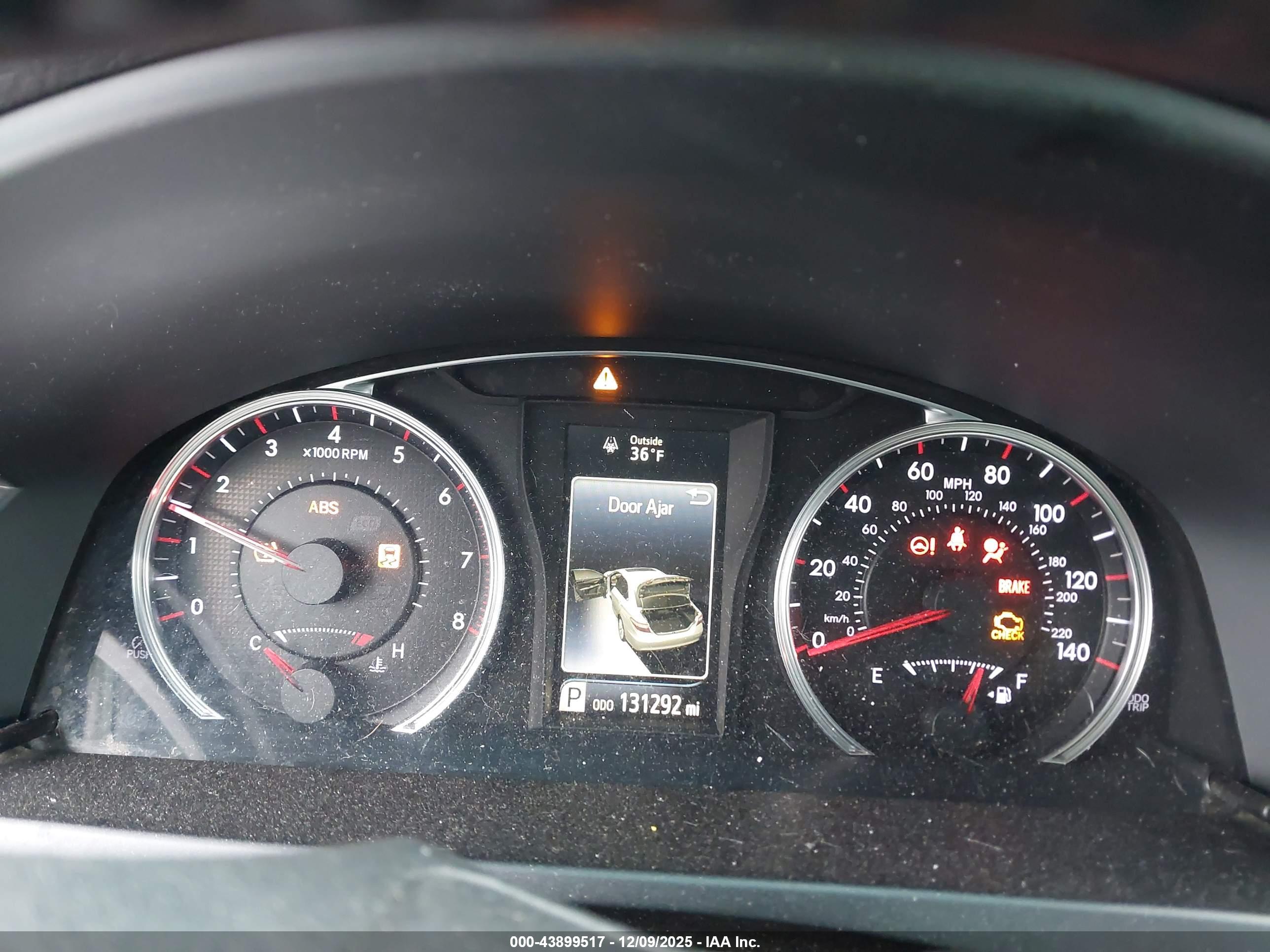 TOYOTA CAMRY image 7