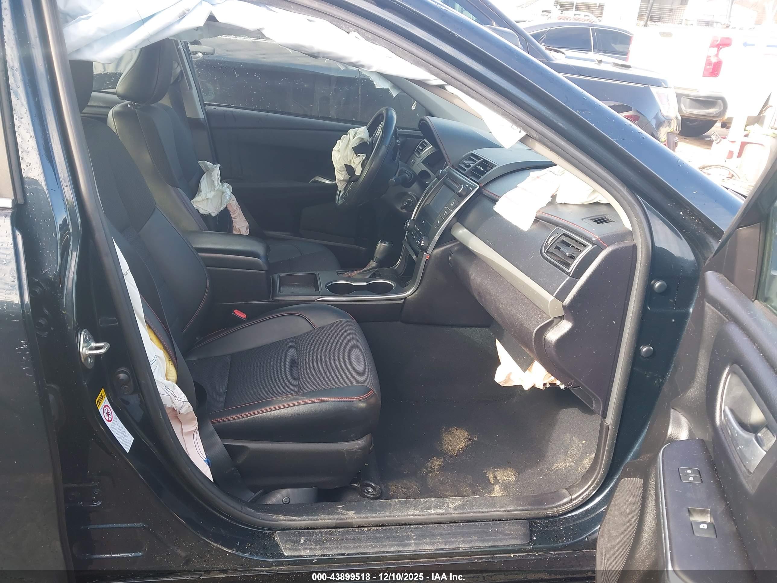 TOYOTA CAMRY image 5
