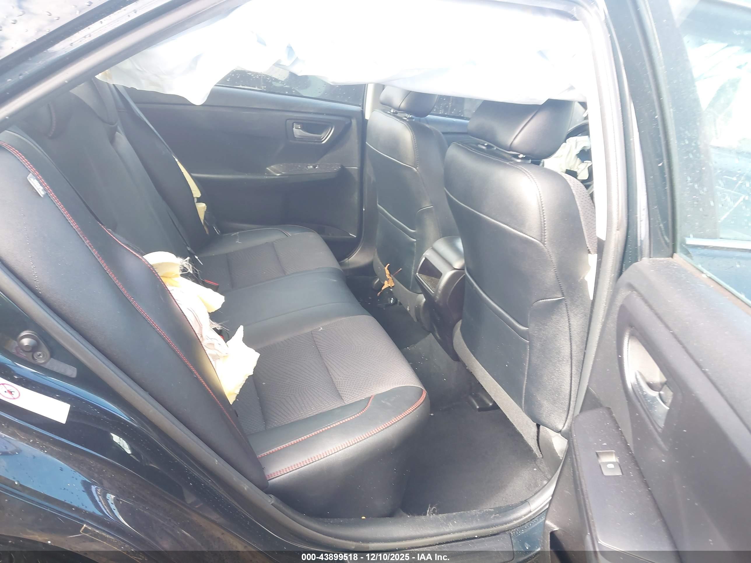 TOYOTA CAMRY image 8