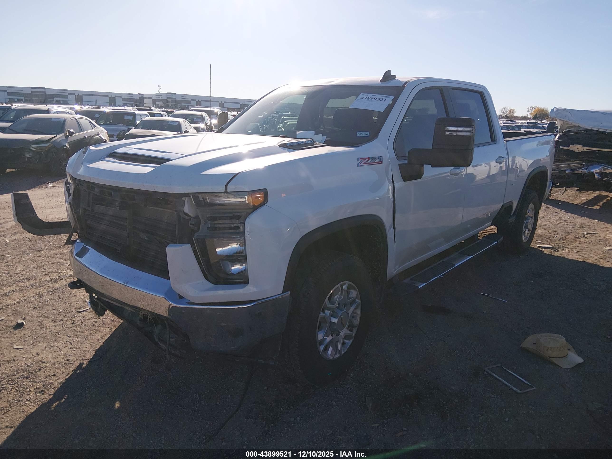 CHEVROLET SILVERADO image 2