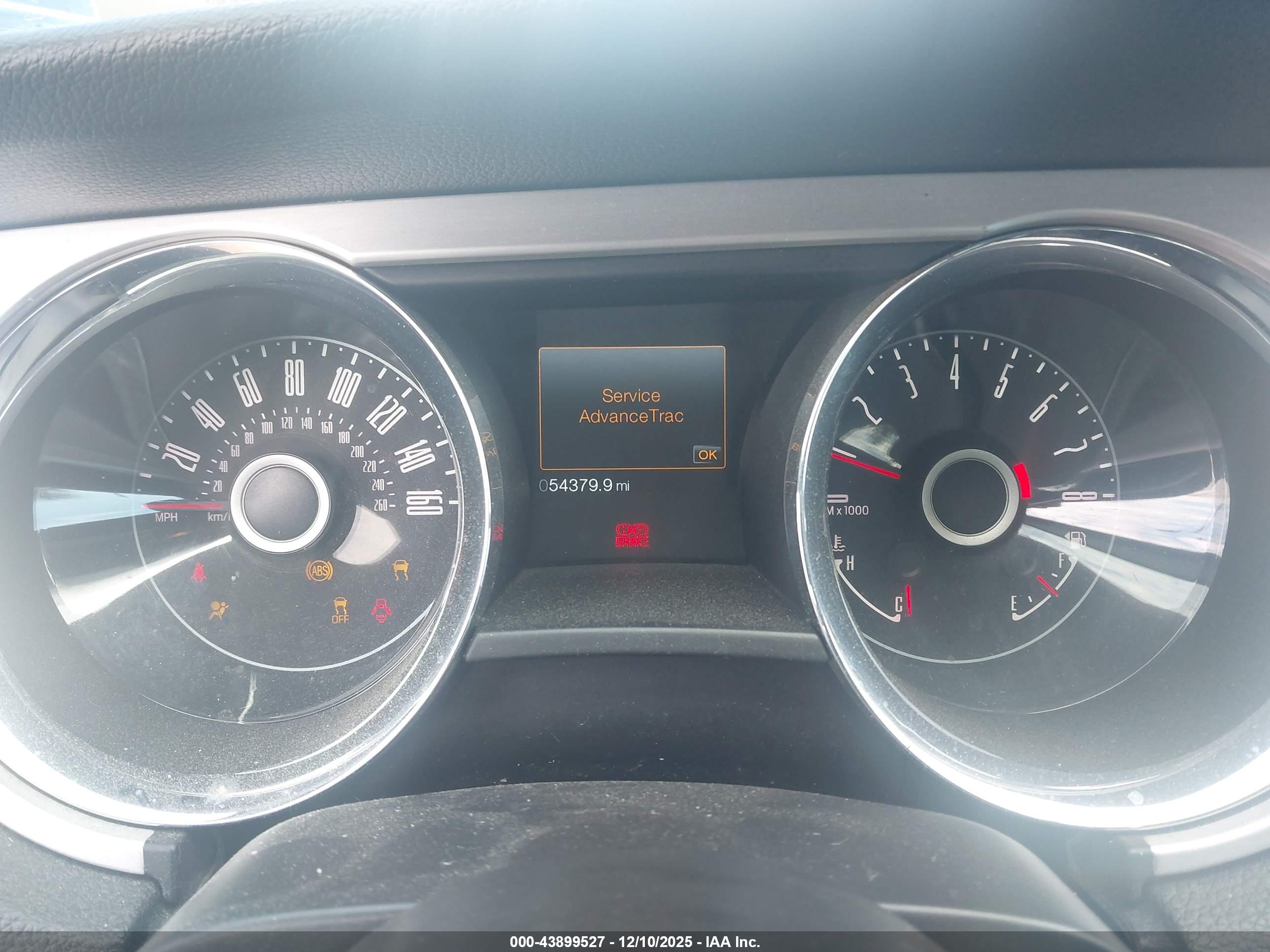 FORD MUSTANG image 7