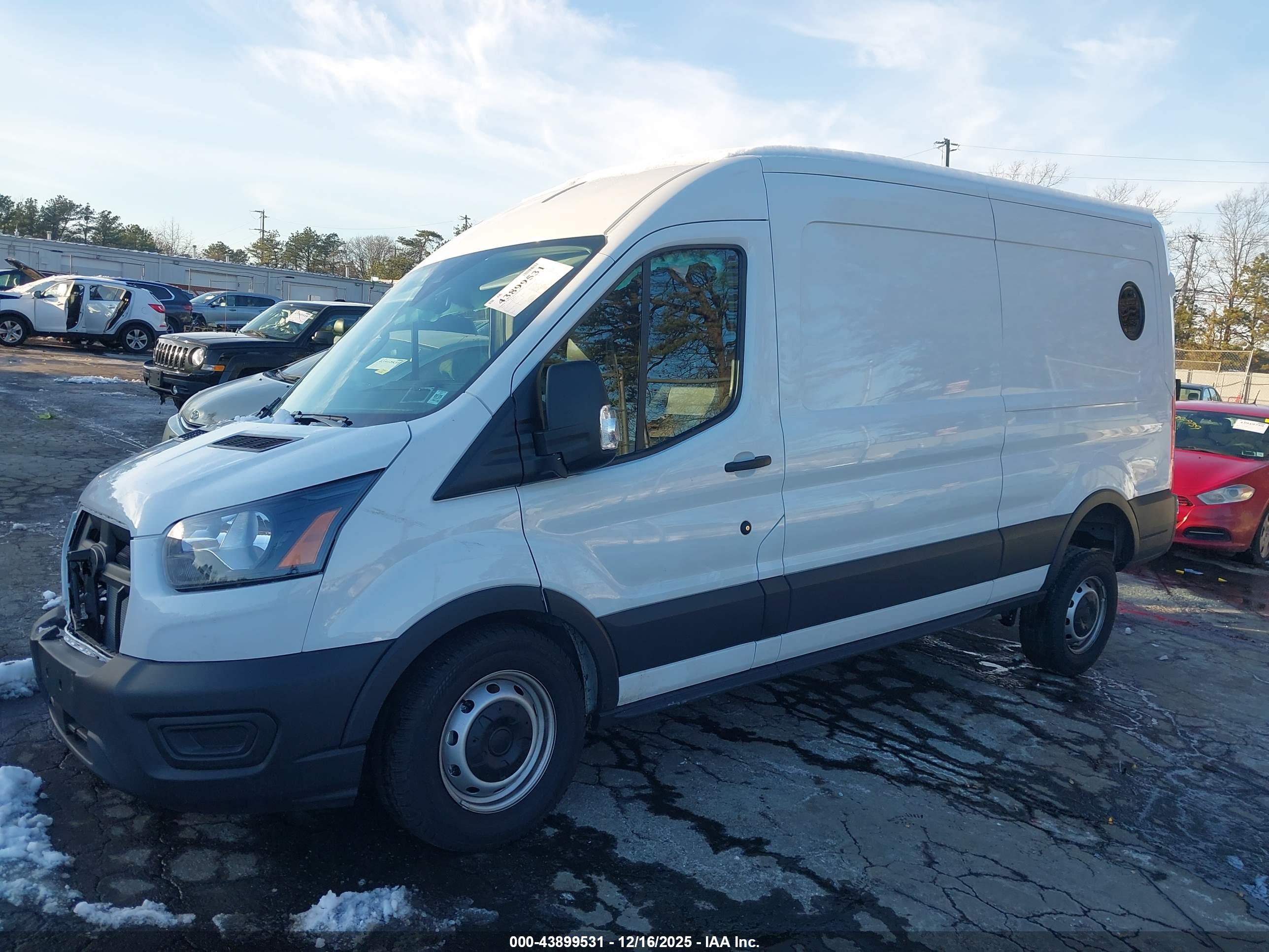 FORD TRANSIT-250 image 2