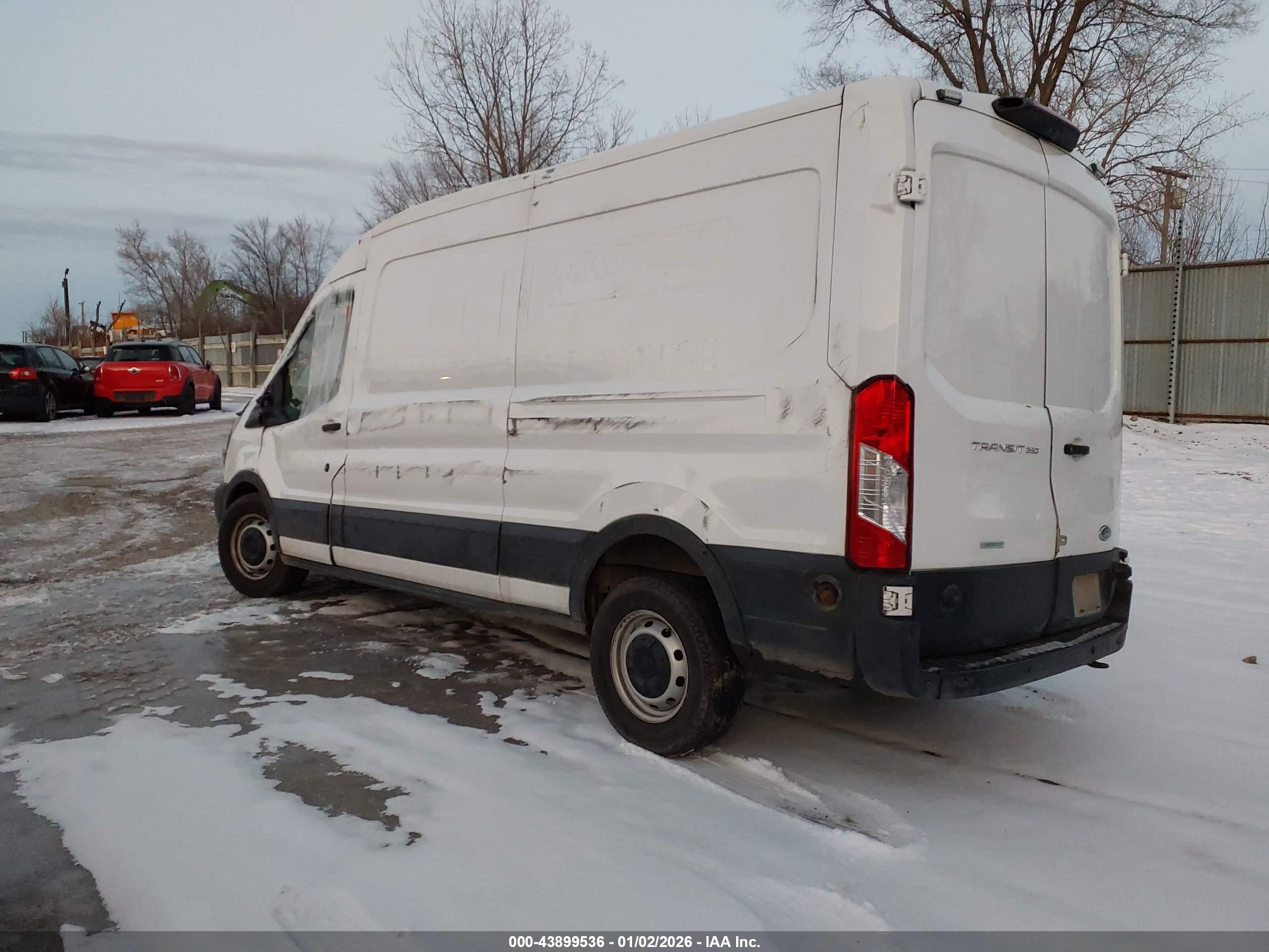 FORD TRANSIT-350 image 3