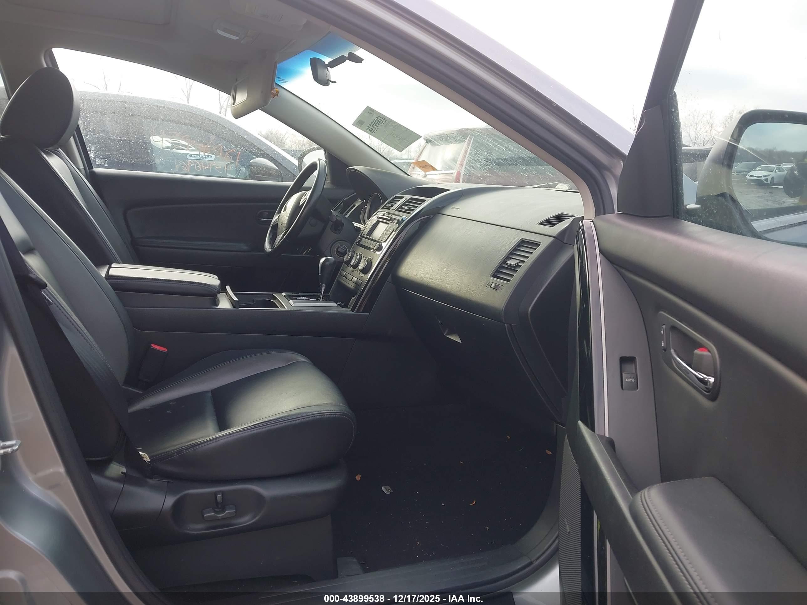 MAZDA CX-9 image 5