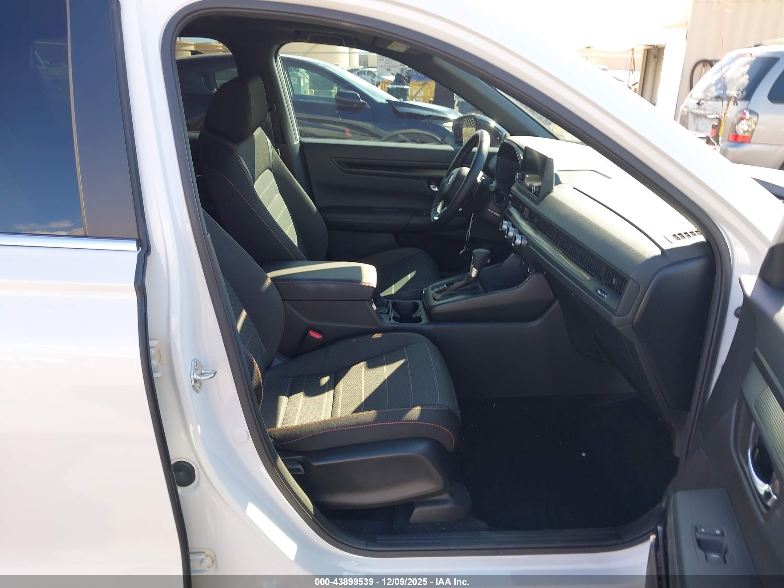 HONDA CR-V image 5