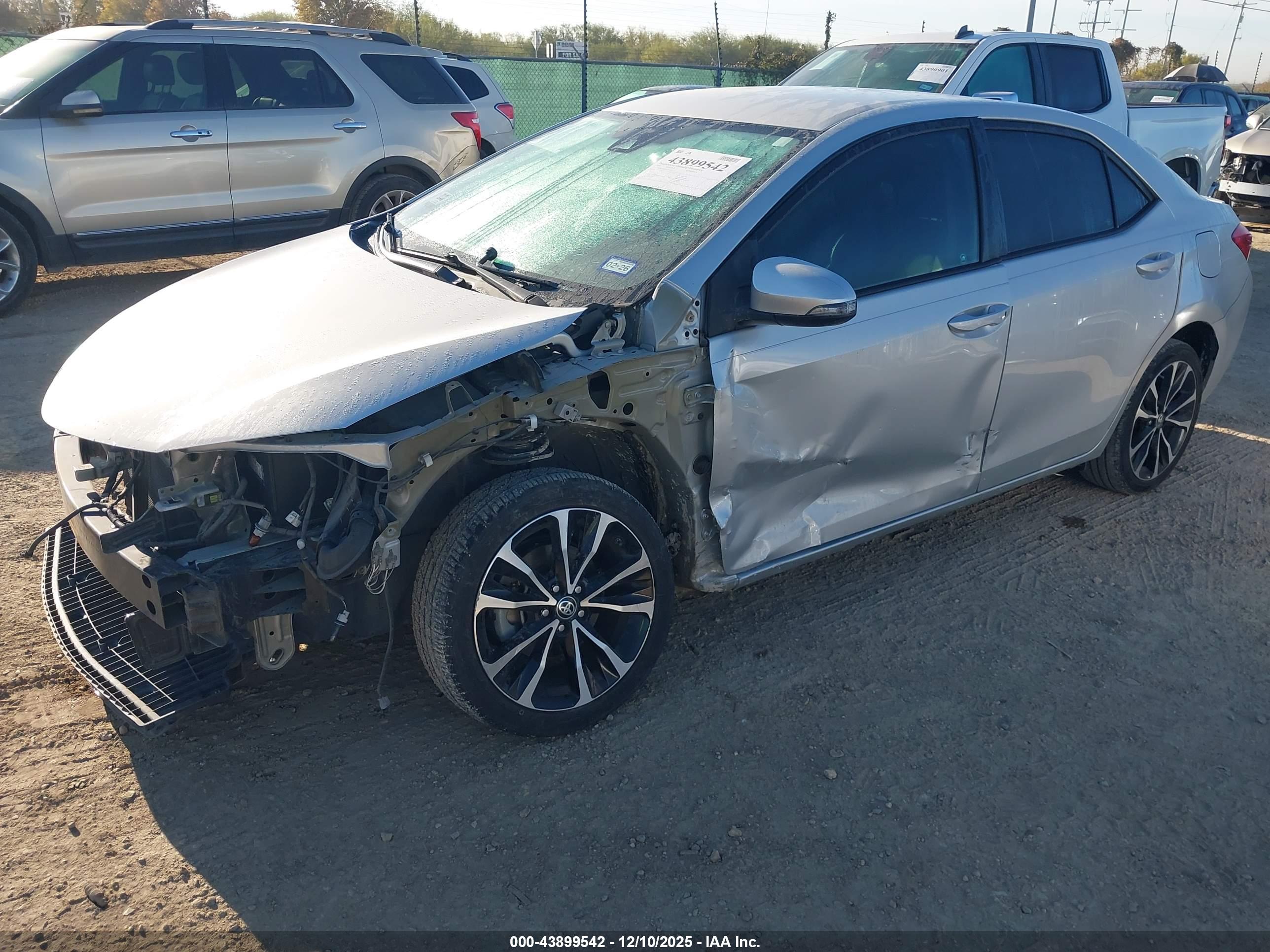 TOYOTA COROLLA image 2