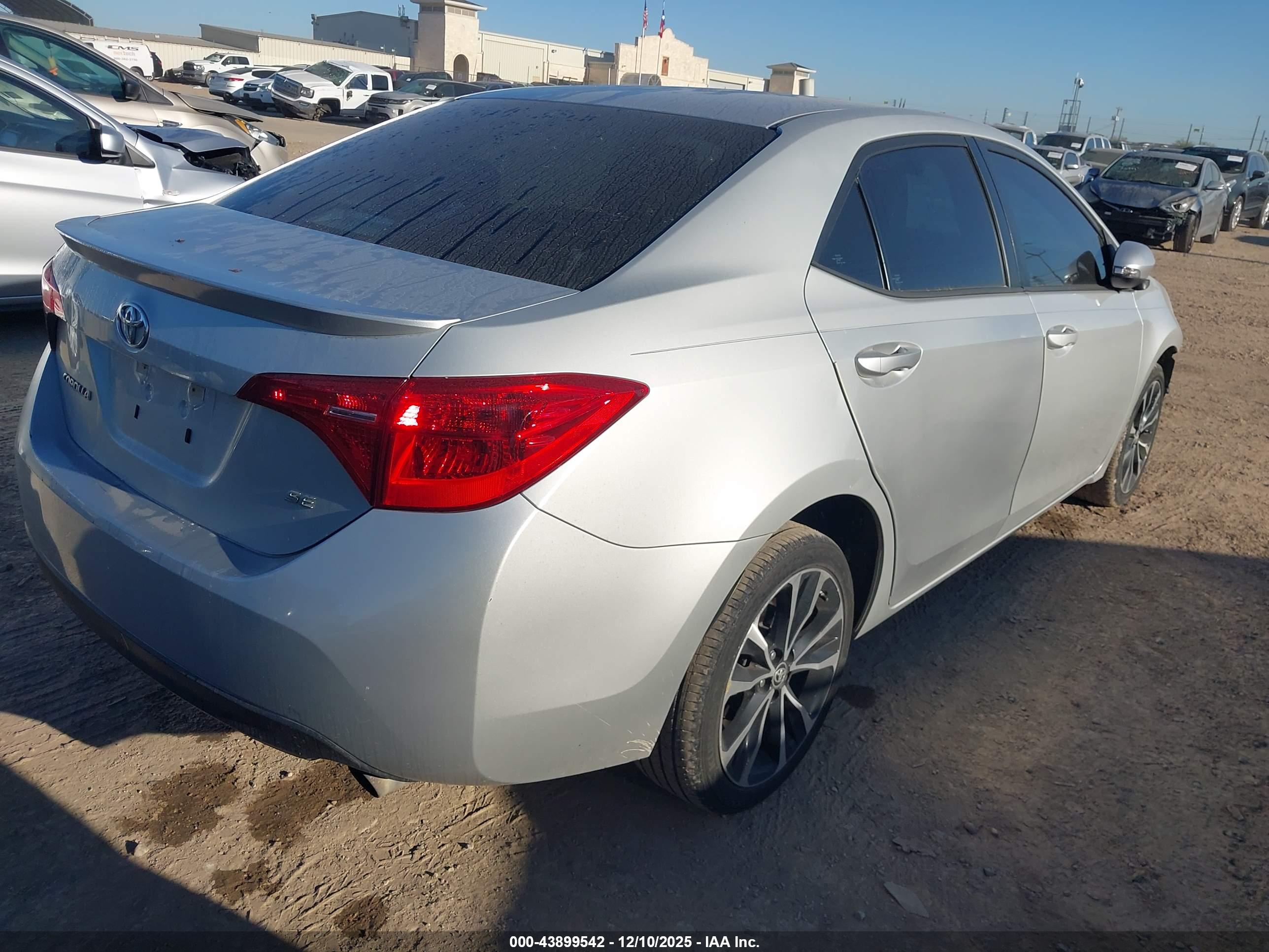 TOYOTA COROLLA image 4