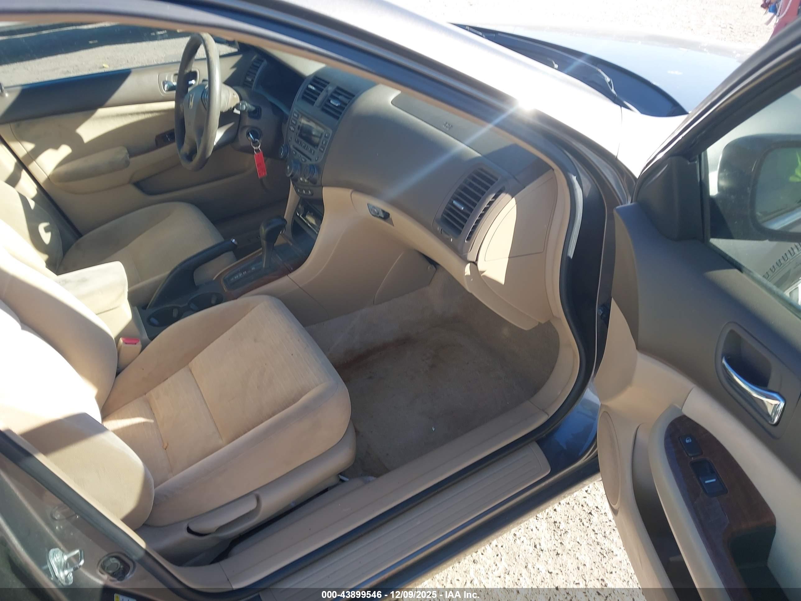 HONDA ACCORD image 5