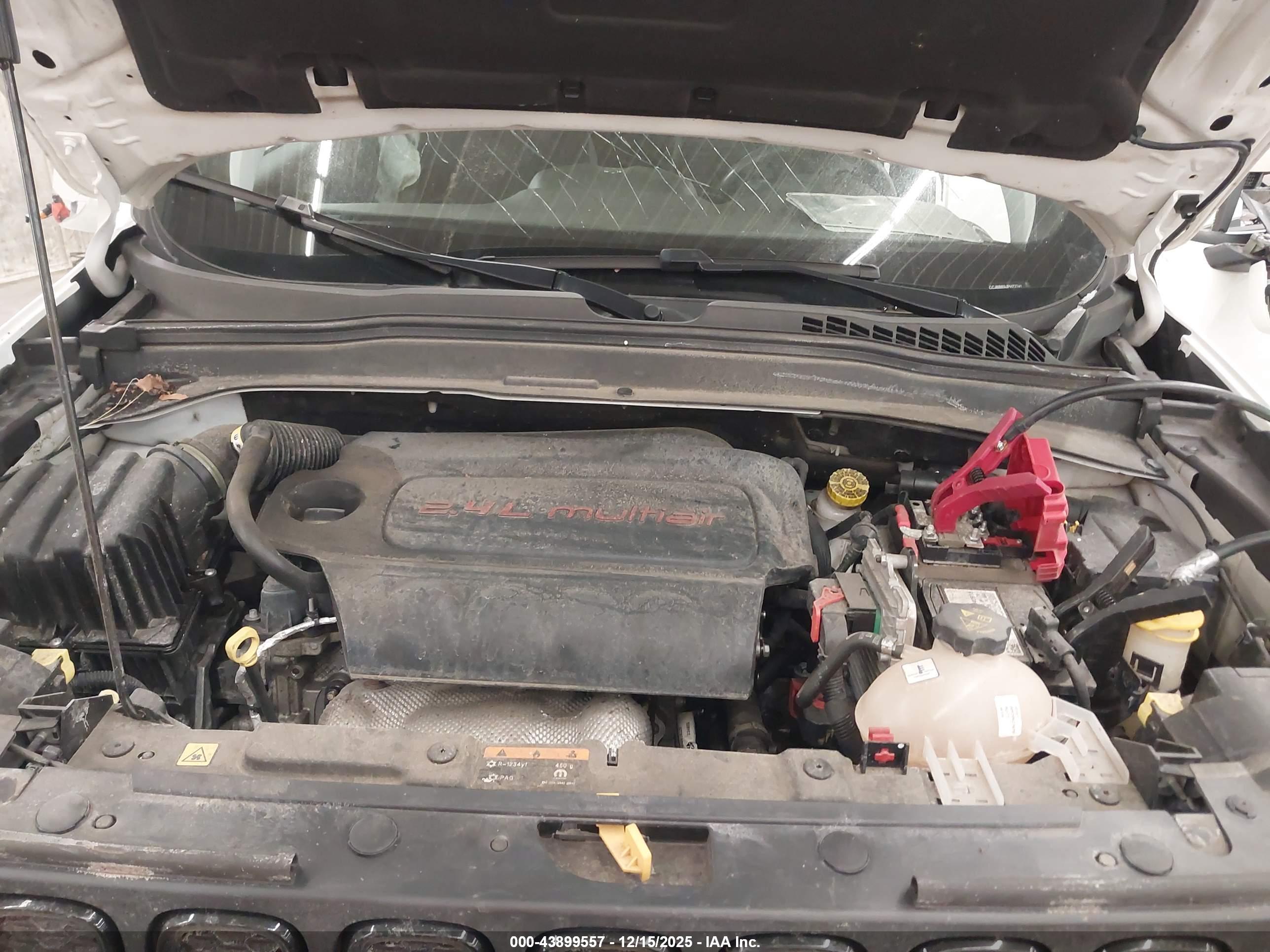 JEEP RENEGADE image 10