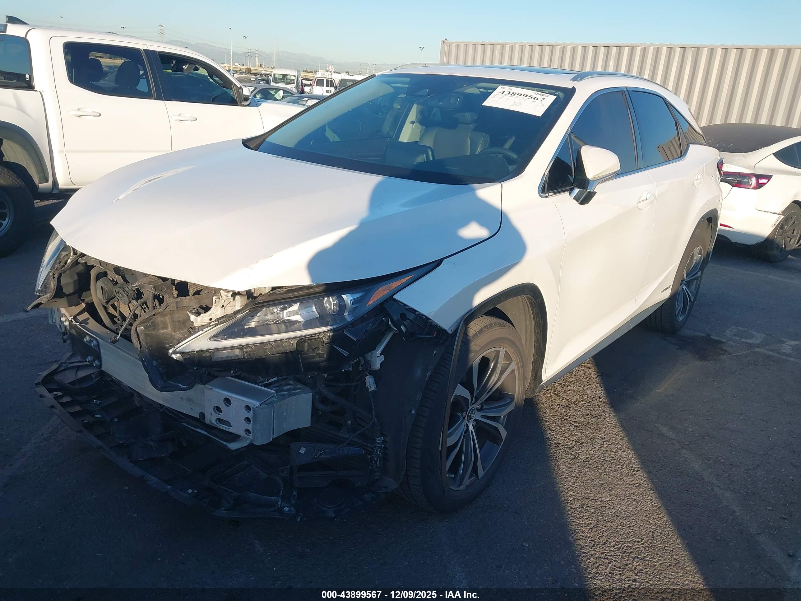 LEXUS RX image 2