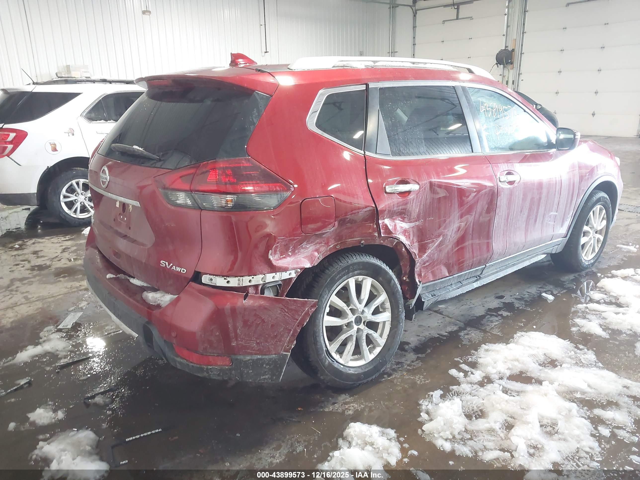 NISSAN ROGUE image 6