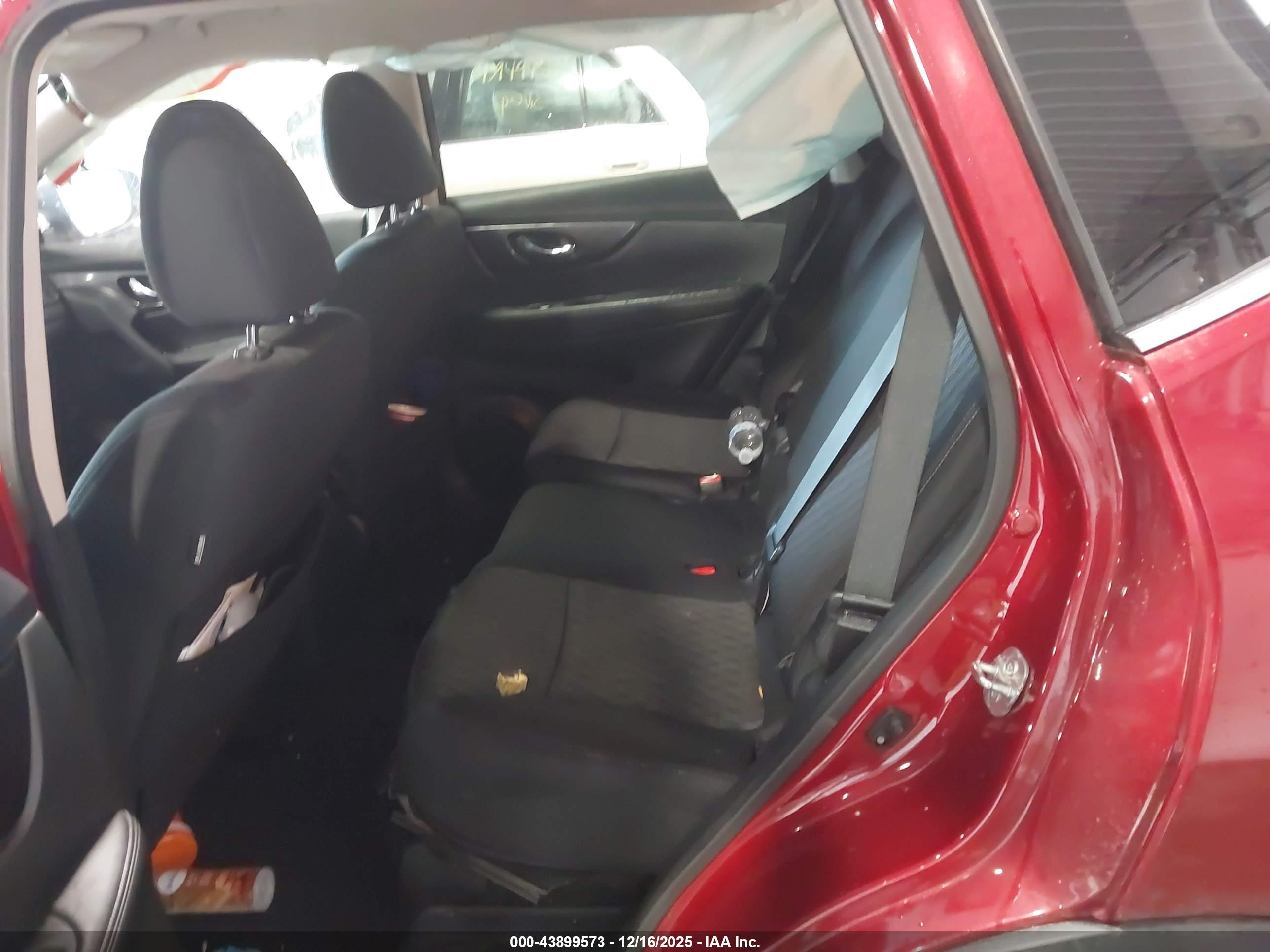 NISSAN ROGUE image 8