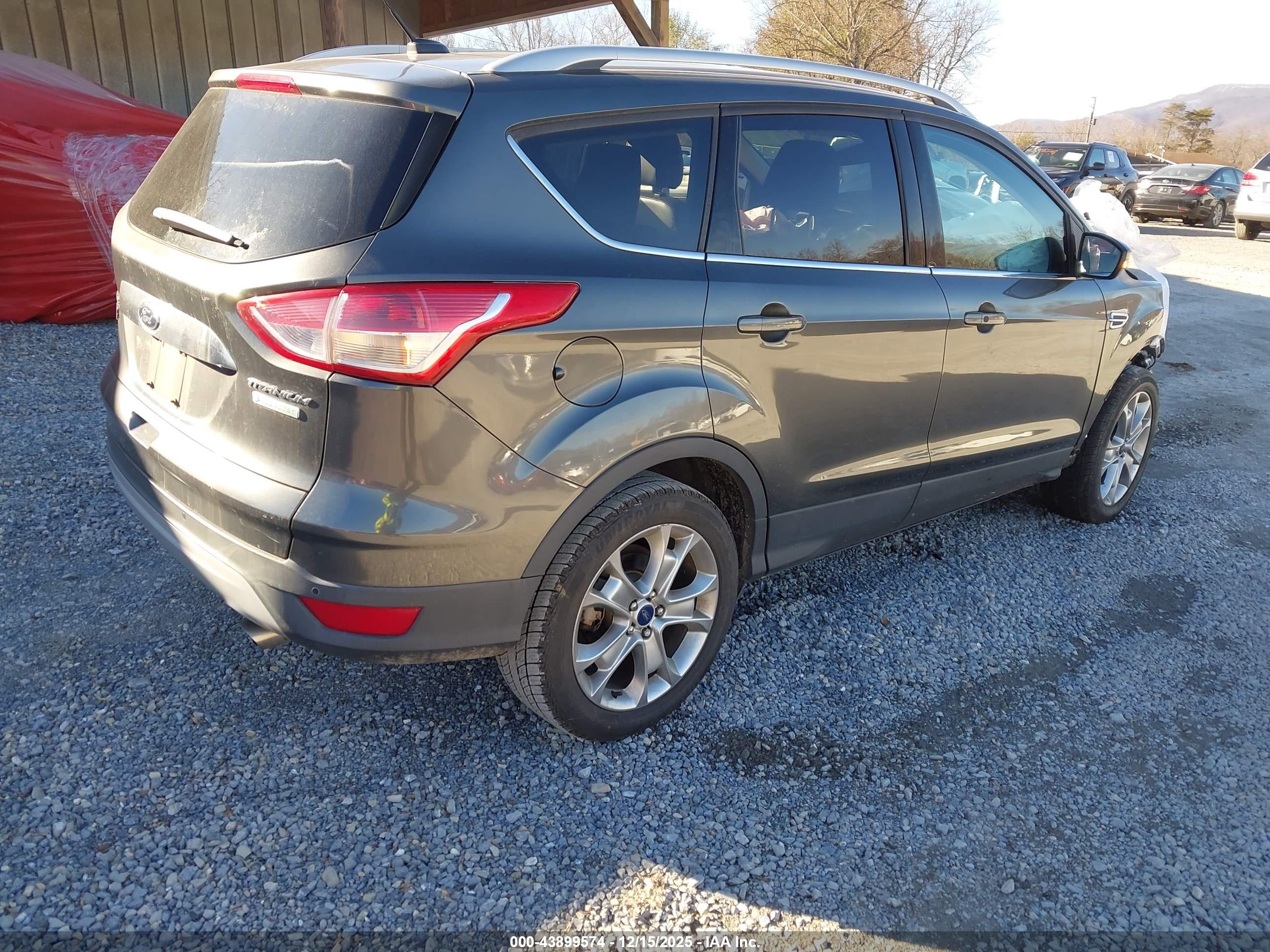 FORD ESCAPE image 4