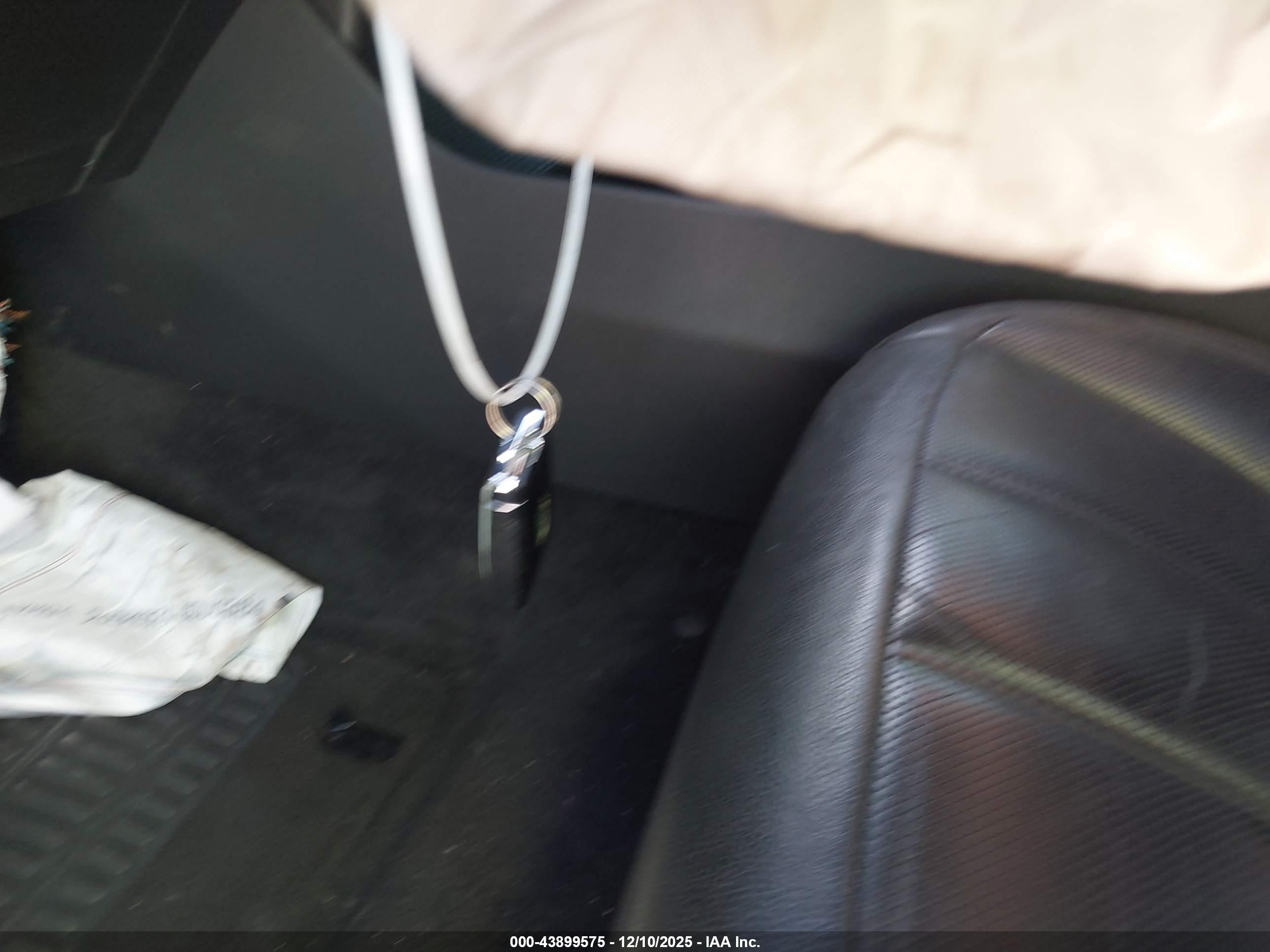 LAND ROVER image 11